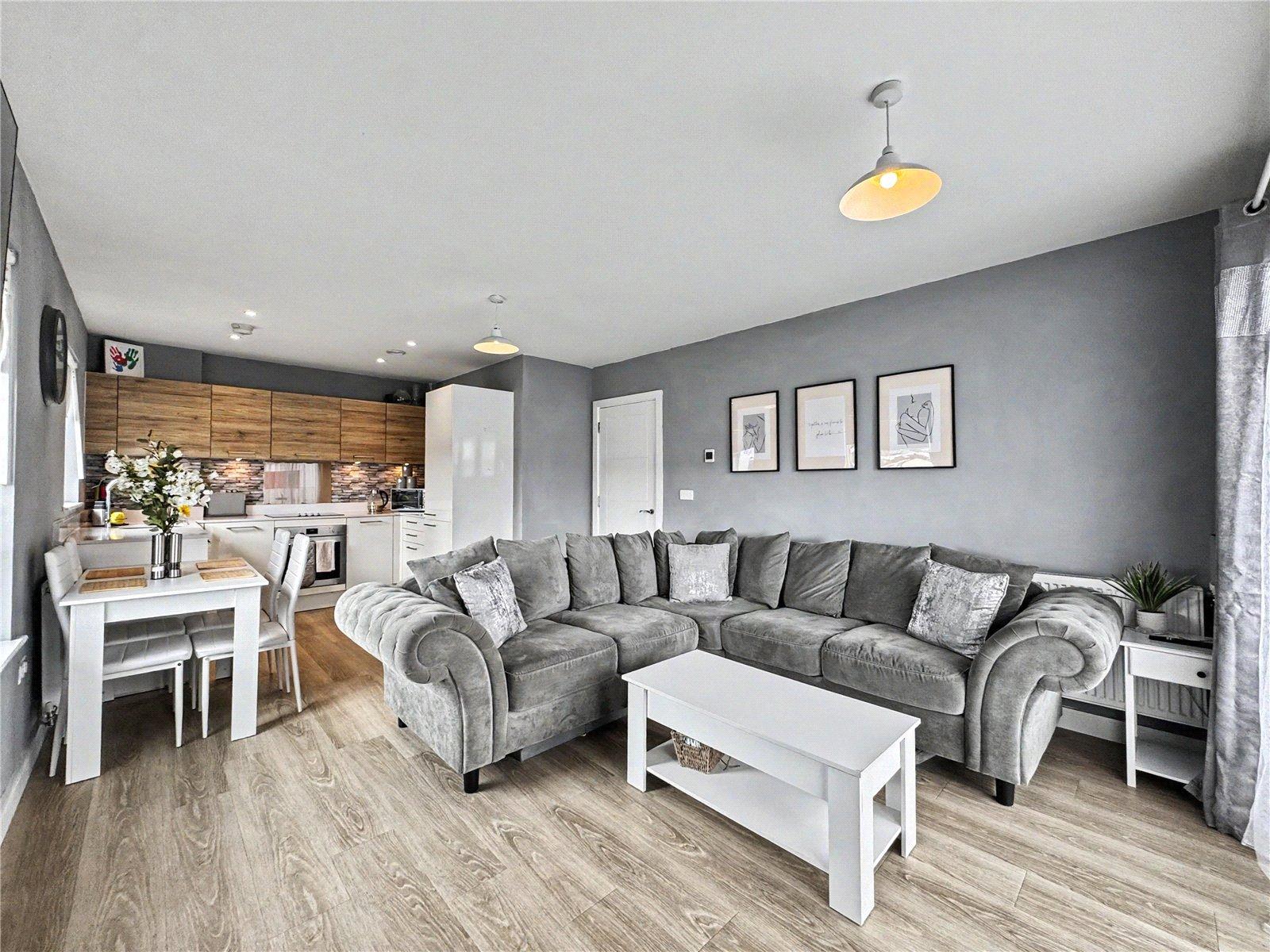 2 bedroom property for sale in Gillingham | Robinson Michael & Jackson
