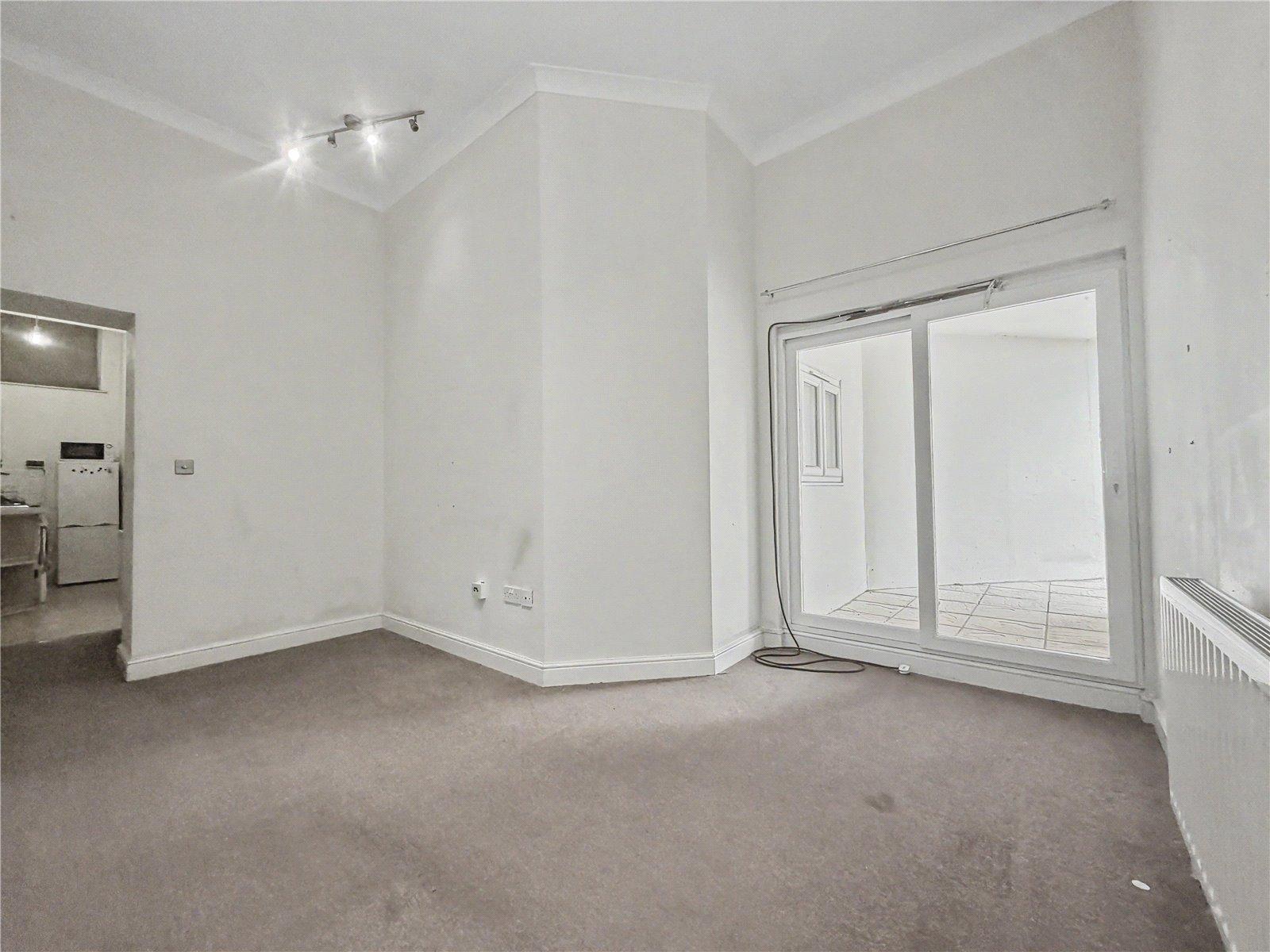 1 bedroom property for sale in Brompton | Robinson Michael & Jackson
