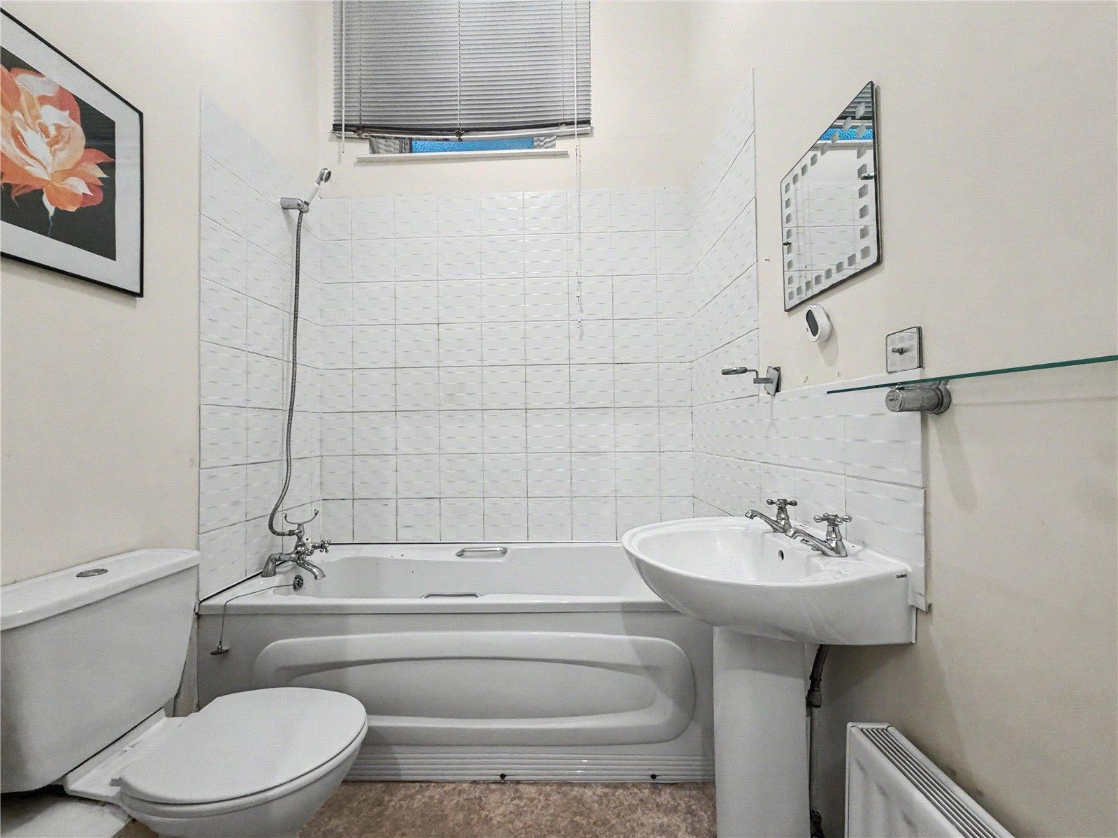 1 bedroom property for sale in Brompton | Robinson Michael & Jackson