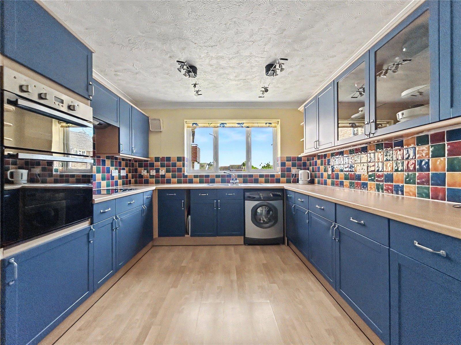 2 bedroom property for sale in Rainham | Robinson Michael & Jackson
