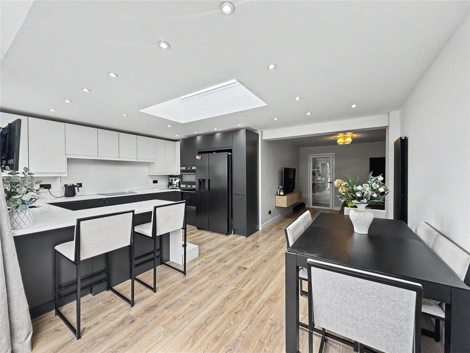 2 bedroom bungalow for sale in Rainham | Robinson Michael & Jackson