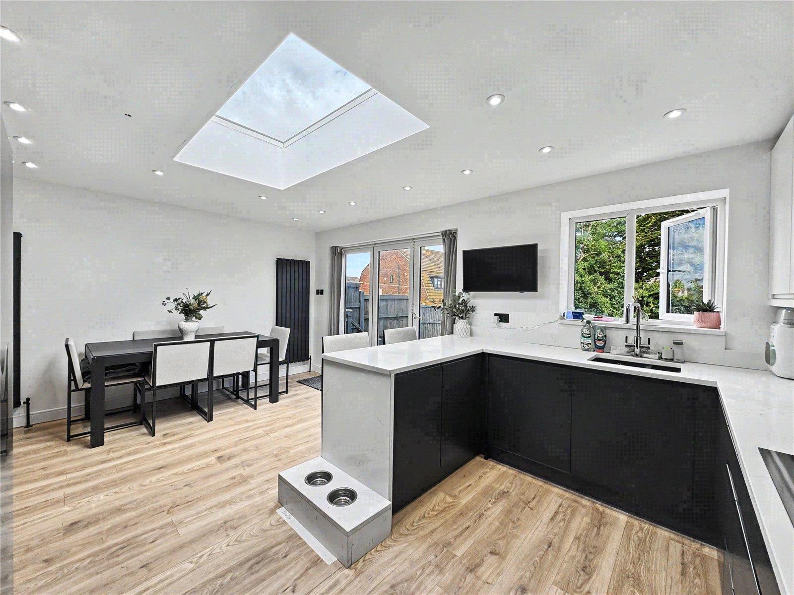 2 bedroom bungalow for sale in Rainham | Robinson Michael & Jackson