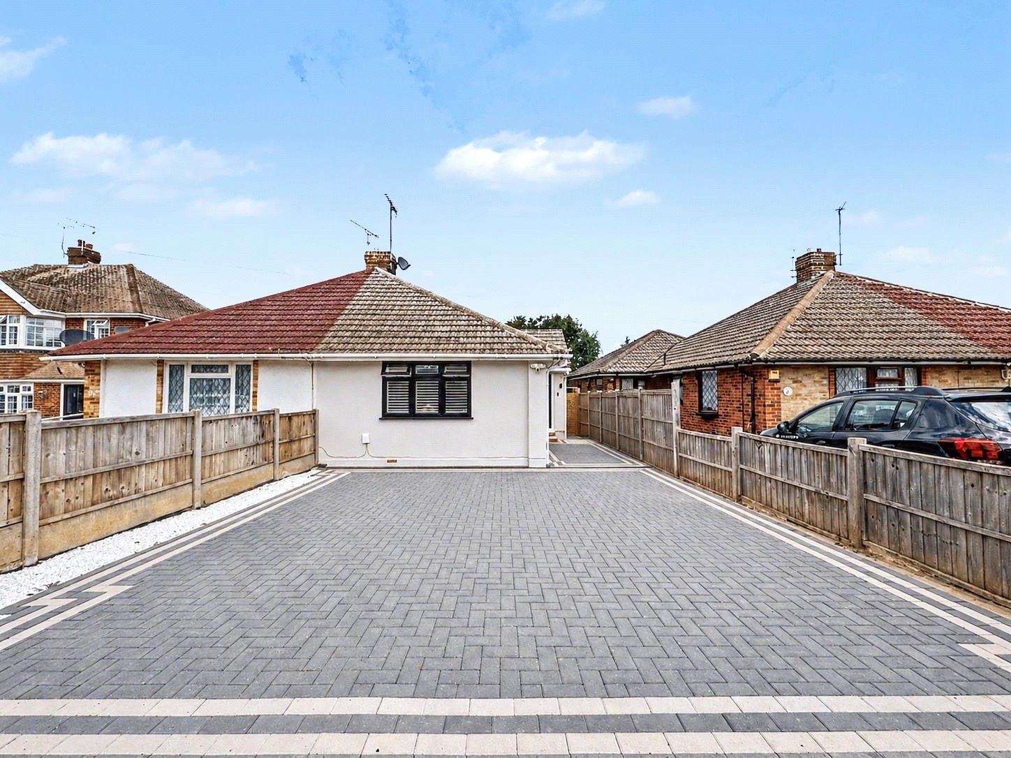 2 bedroom bungalow for sale in Rainham | Robinson Michael & Jackson