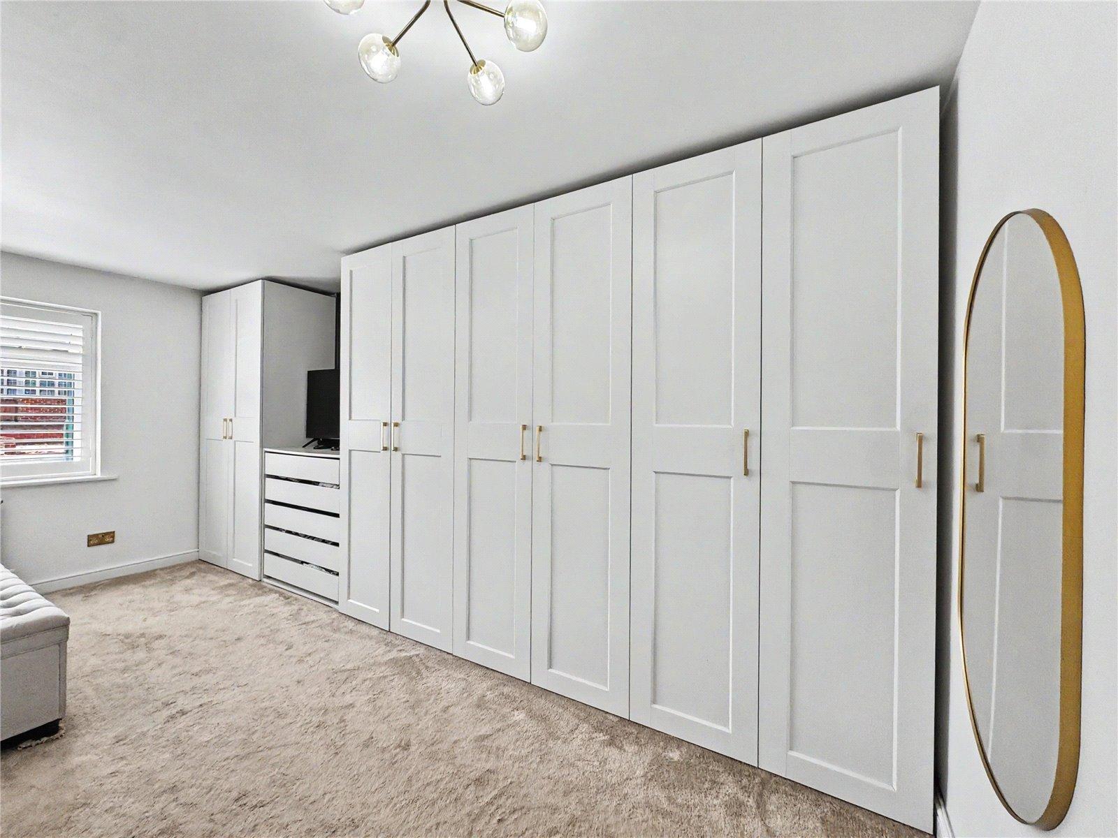 2 bedroom bungalow for sale in Rainham | Robinson Michael & Jackson