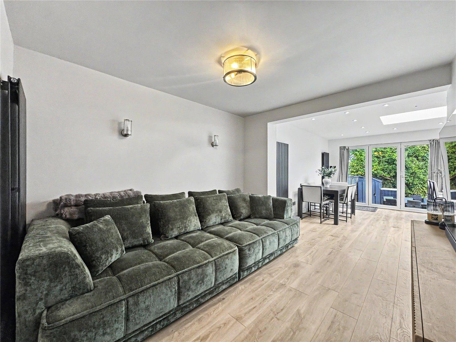 2 bedroom bungalow for sale in Rainham | Robinson Michael & Jackson