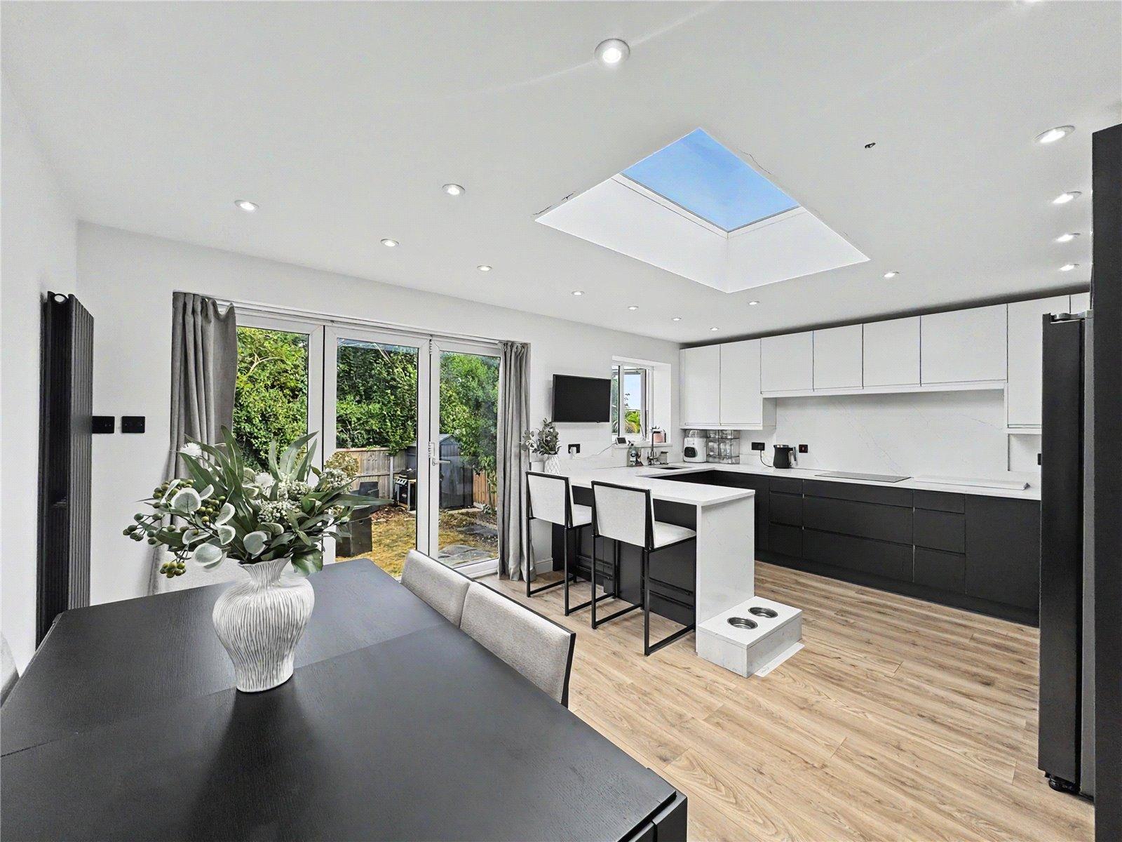 2 bedroom bungalow for sale in Rainham | Robinson Michael & Jackson