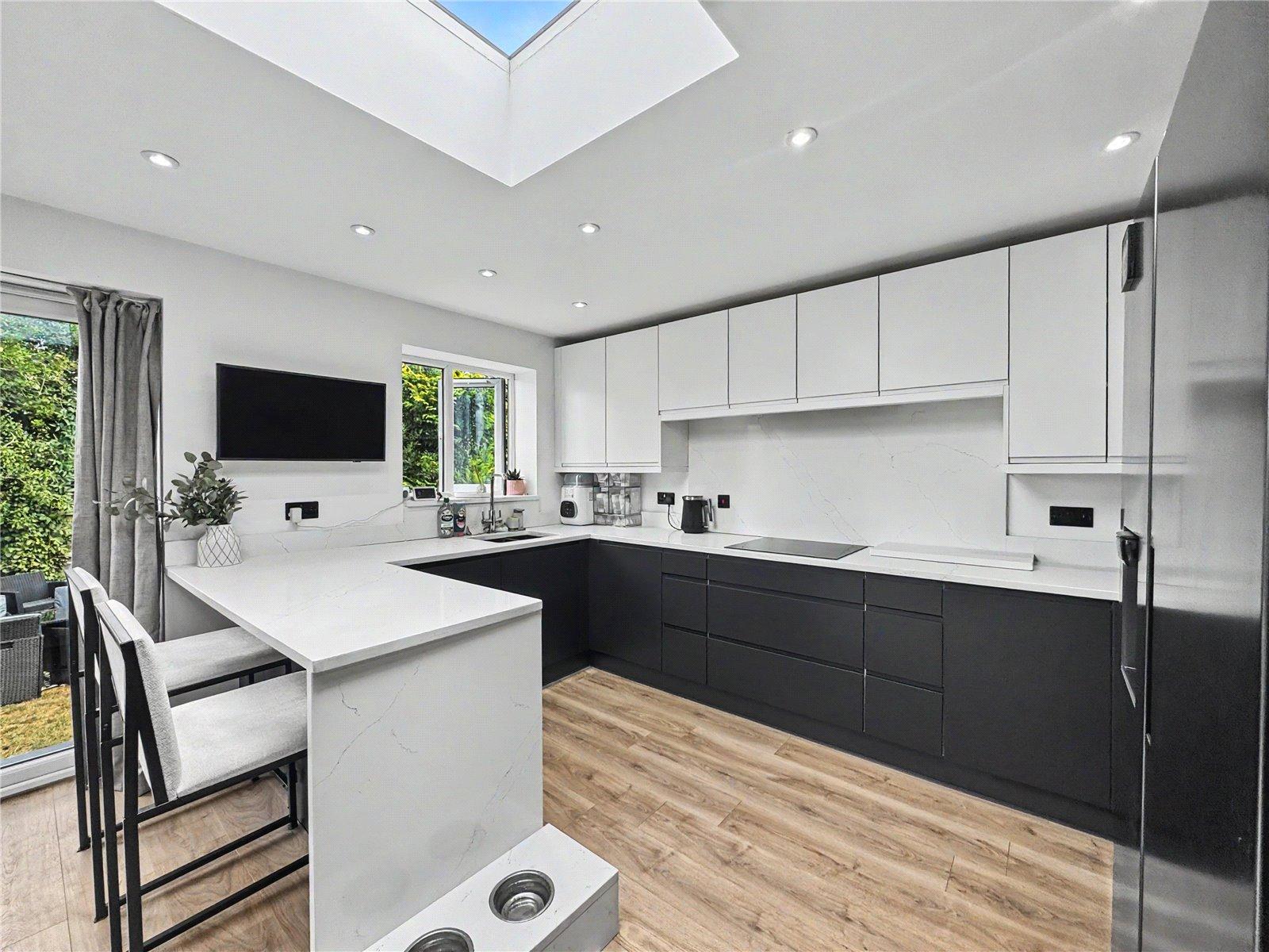 2 bedroom bungalow for sale in Rainham | Robinson Michael & Jackson