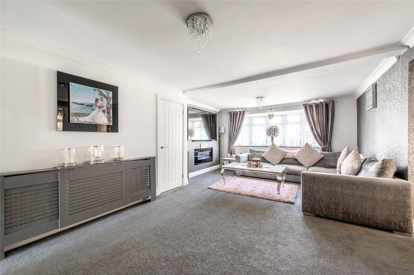 5 bedroom house for sale in Rainham | Robinson Michael & Jackson
