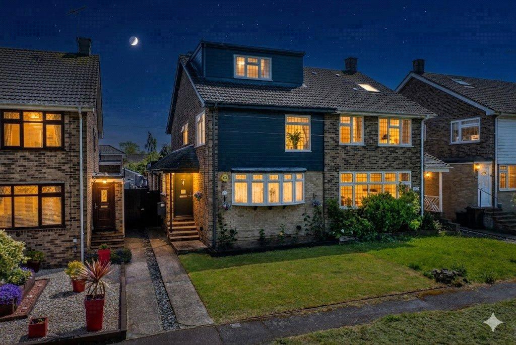 5 bedroom house for sale in Rainham | Robinson Michael & Jackson