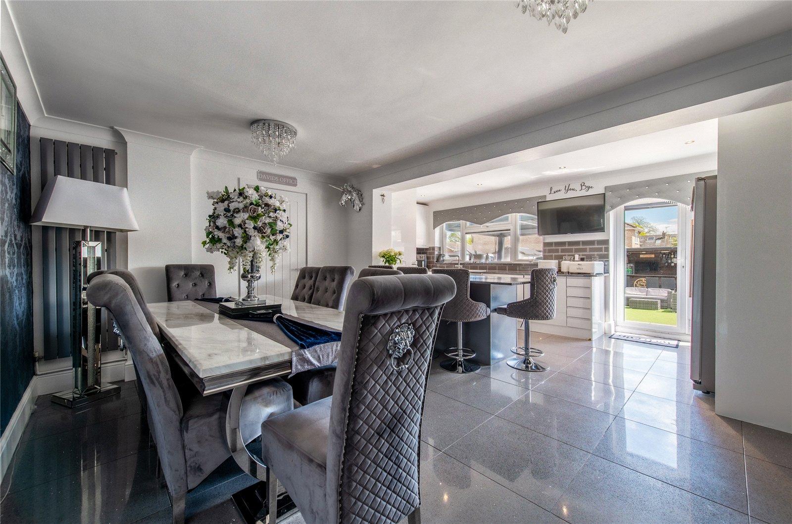 5 bedroom house for sale in Rainham | Robinson Michael & Jackson