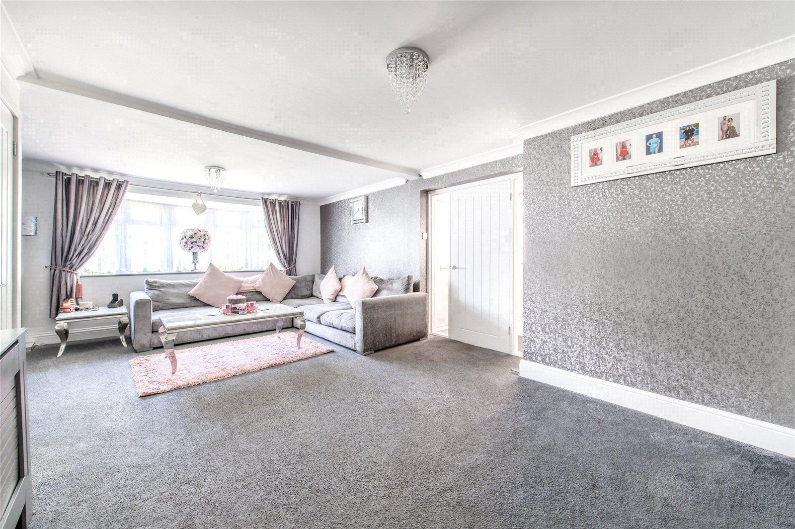 5 bedroom house for sale in Rainham | Robinson Michael & Jackson