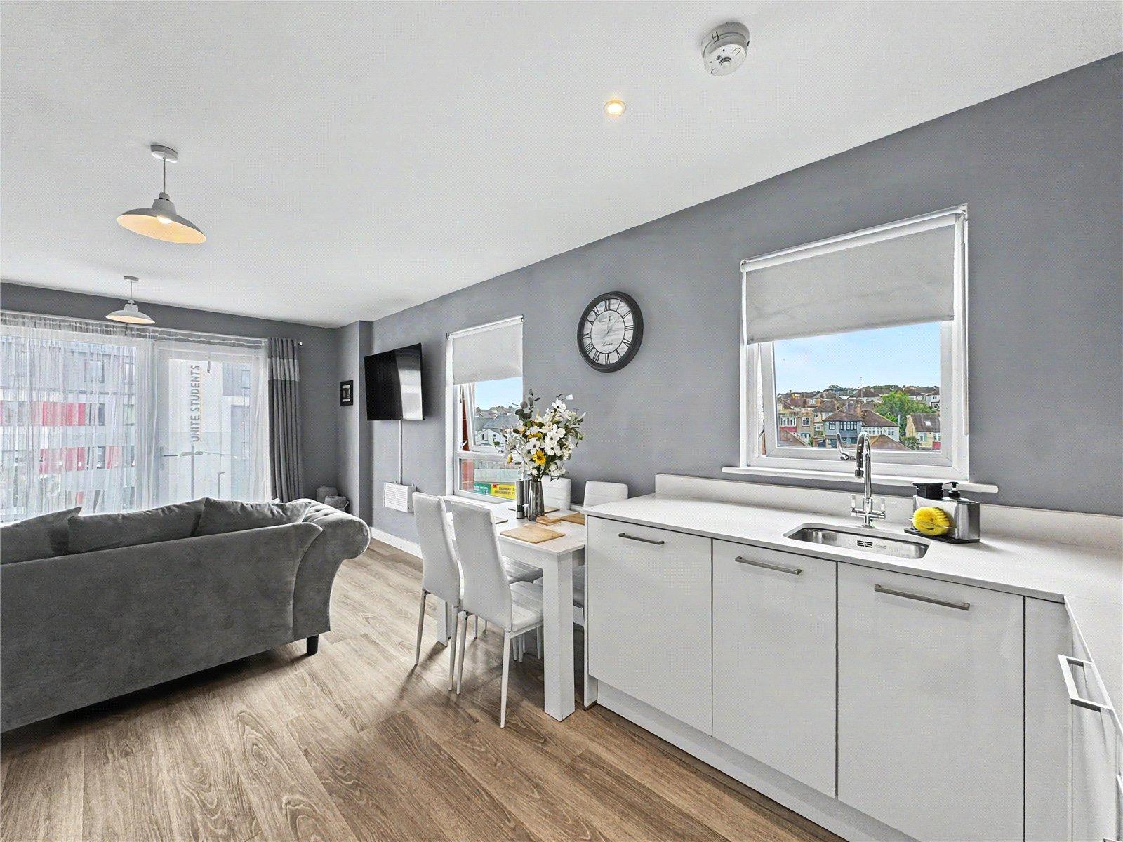 2 bedroom property for sale in Gillingham | Robinson Michael & Jackson