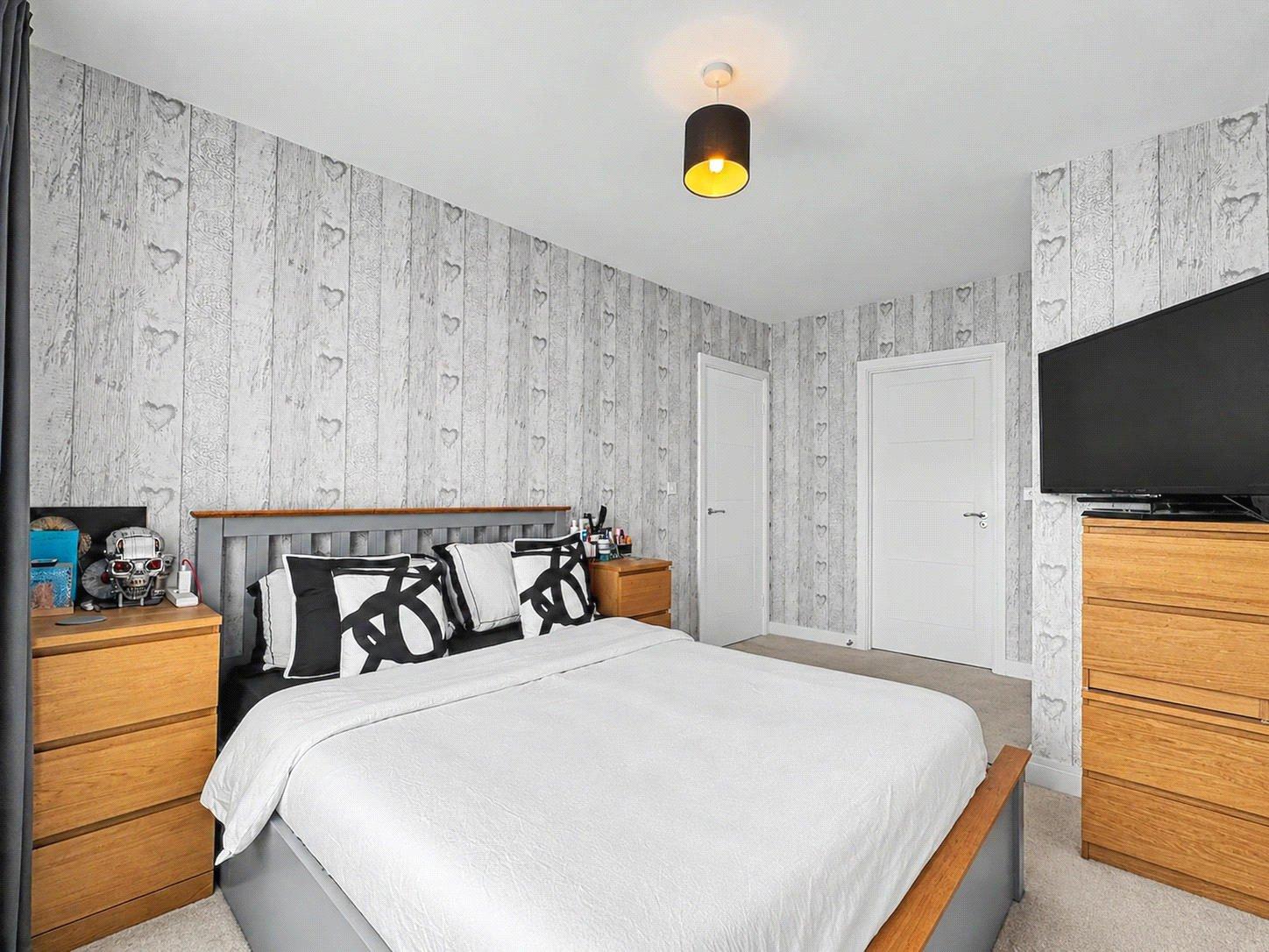 2 bedroom property for sale in Gillingham | Robinson Michael & Jackson
