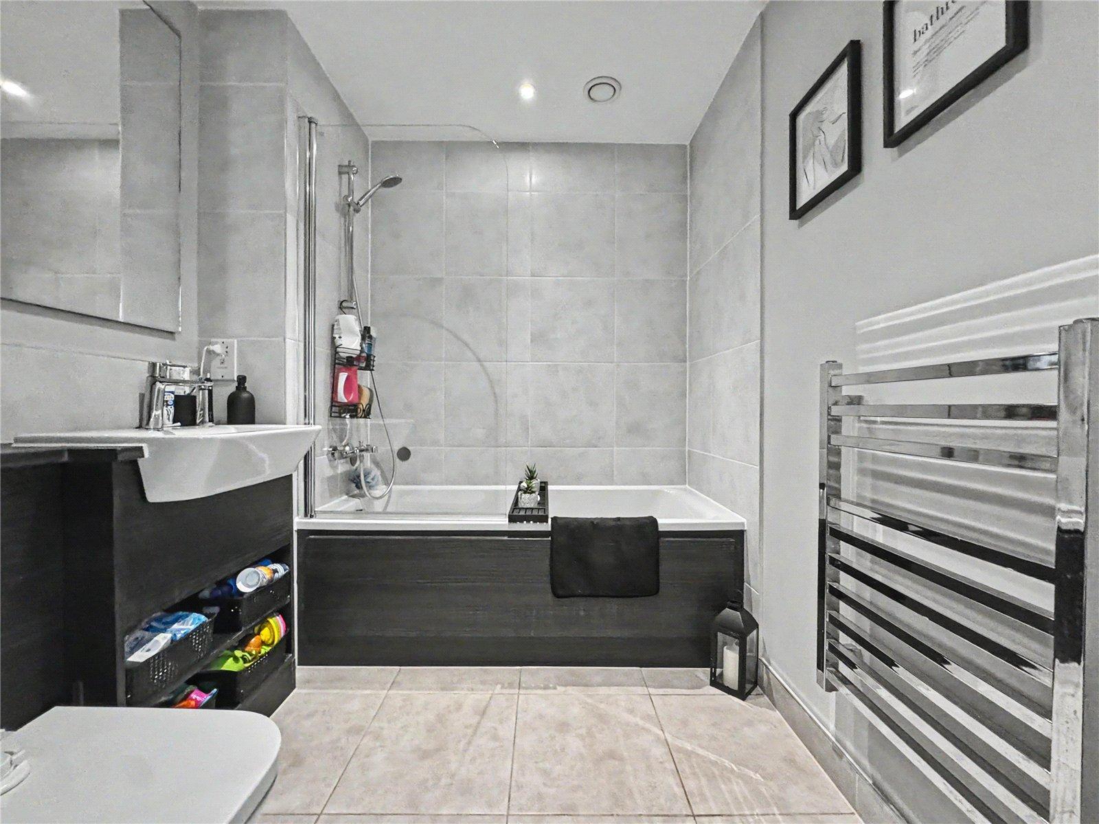 2 bedroom property for sale in Gillingham | Robinson Michael & Jackson
