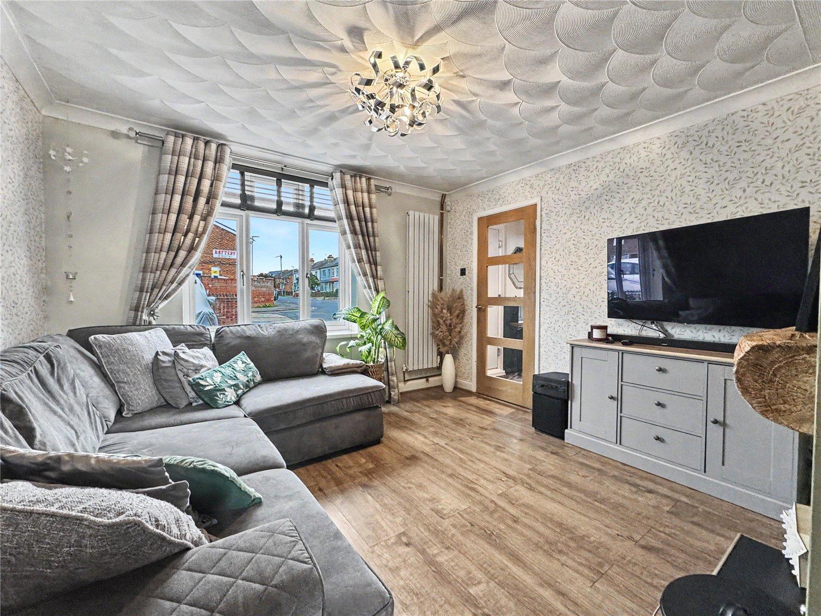 2 bedroom house for sale in Rainham | Robinson Michael & Jackson