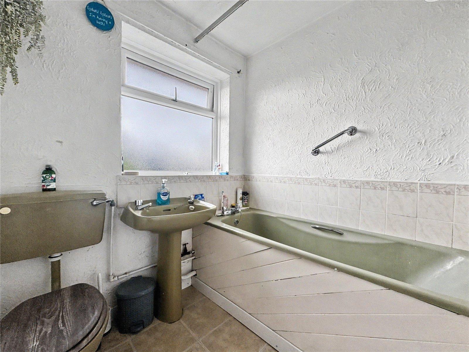 2 bedroom house for sale in Rainham | Robinson Michael & Jackson