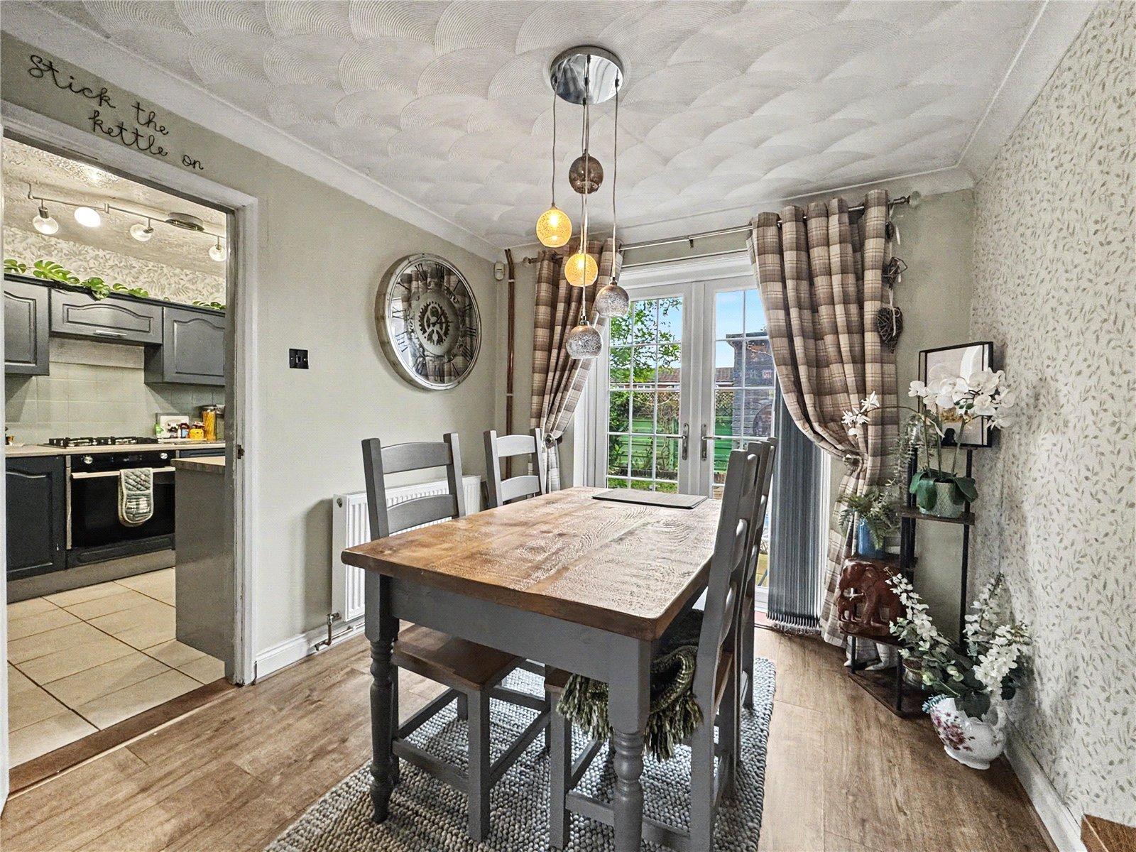 2 bedroom house for sale in Rainham | Robinson Michael & Jackson