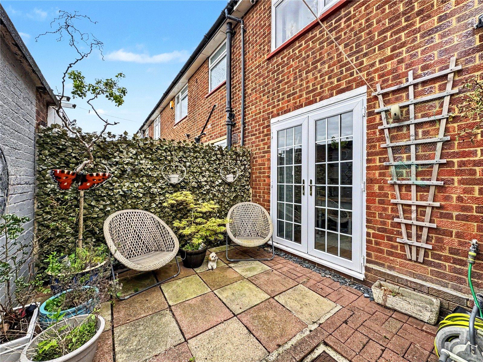 2 bedroom house for sale in Rainham | Robinson Michael & Jackson