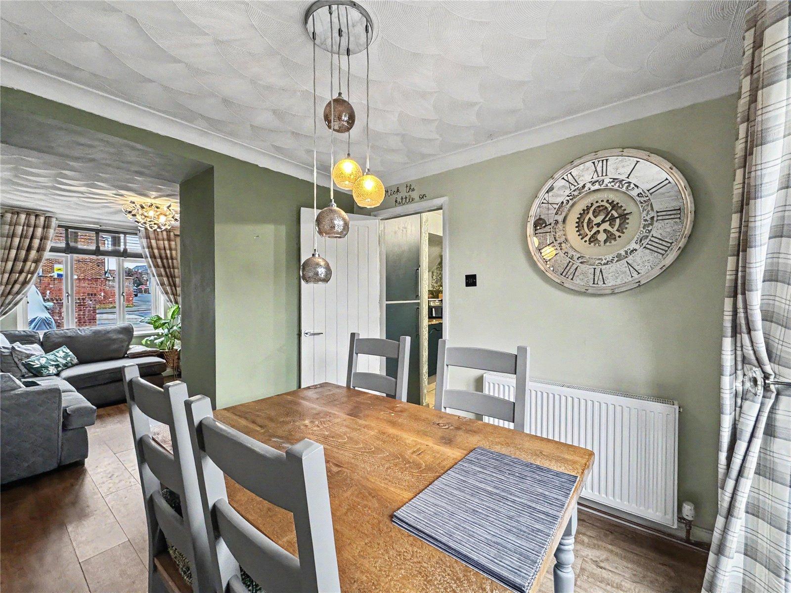2 bedroom house for sale in Rainham | Robinson Michael & Jackson