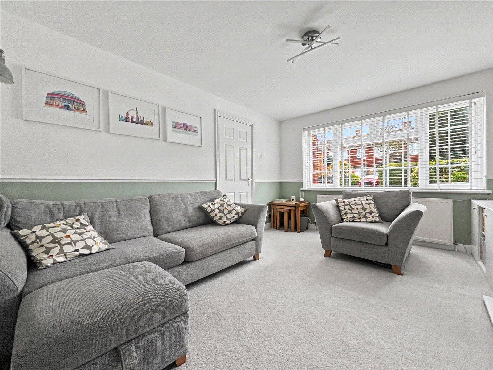 4 bedroom house for sale in Rainham | Robinson Michael & Jackson
