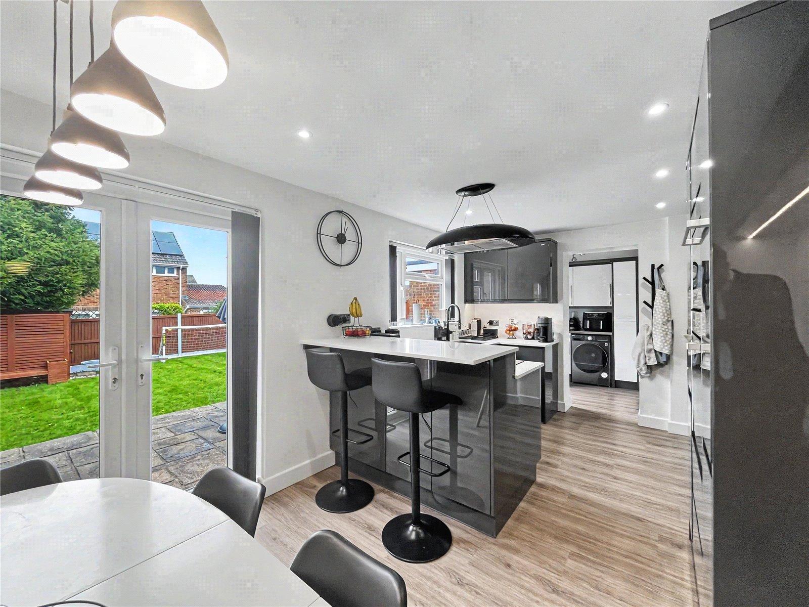 4 bedroom house for sale in Rainham | Robinson Michael & Jackson