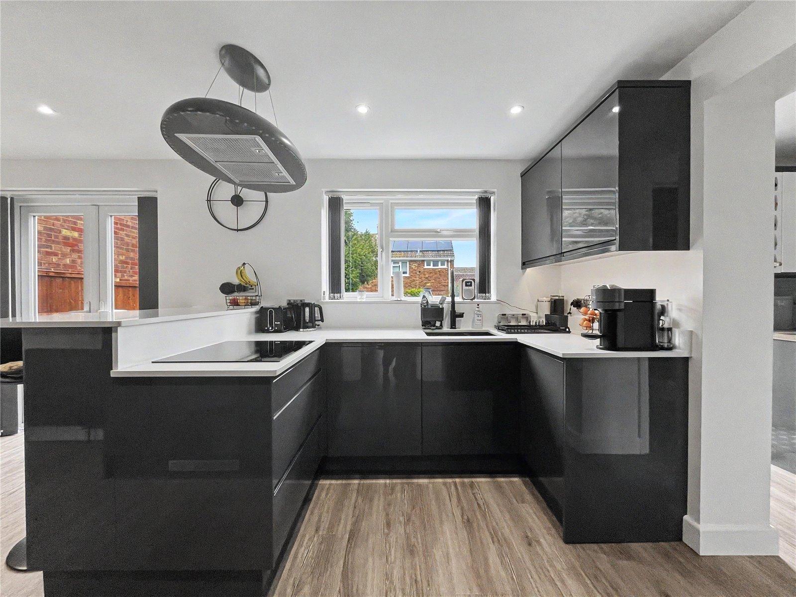 4 bedroom house for sale in Rainham | Robinson Michael & Jackson