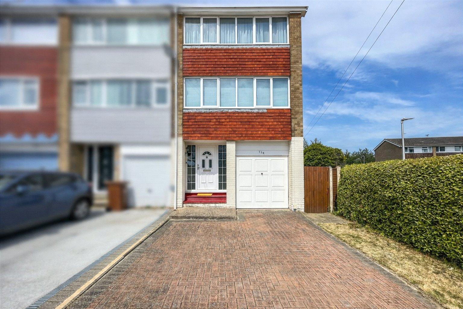 4 bedroom property for sale in Rainham | Robinson Michael & Jackson