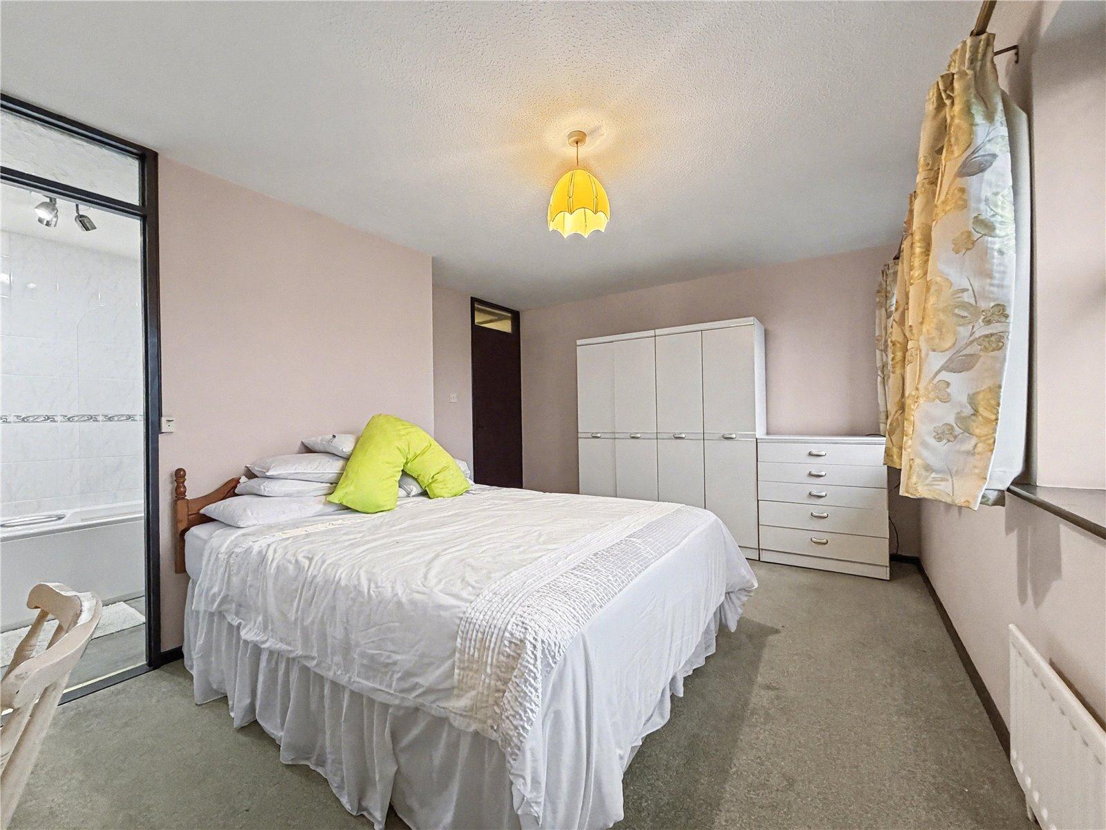 4 bedroom house for sale in Darland | Robinson Michael & Jackson