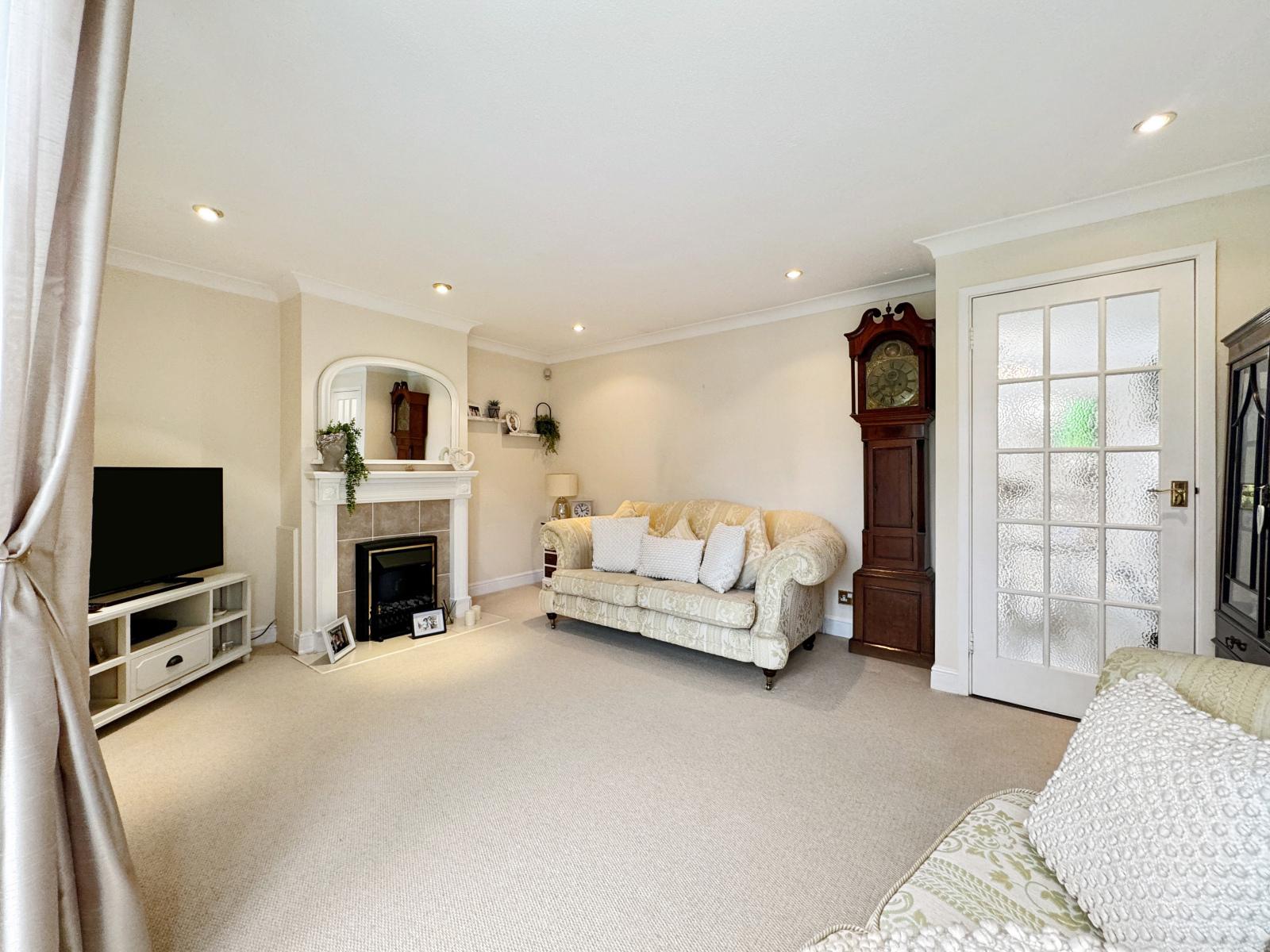 3 bedroom house for sale in Rainham | Robinson Michael & Jackson