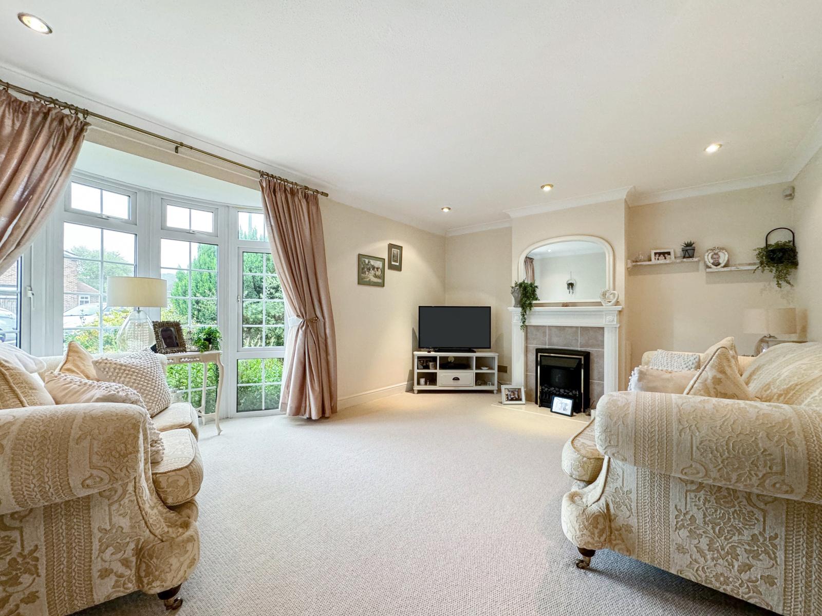 3 bedroom house for sale in Rainham | Robinson Michael & Jackson