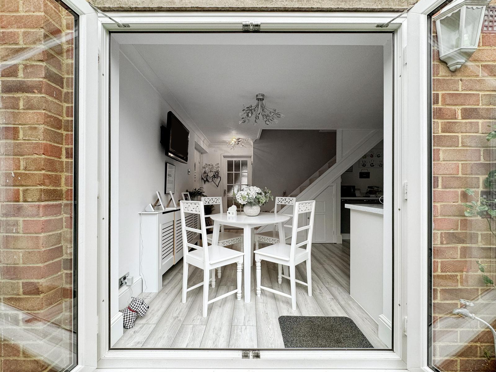3 bedroom house for sale in Rainham | Robinson Michael & Jackson