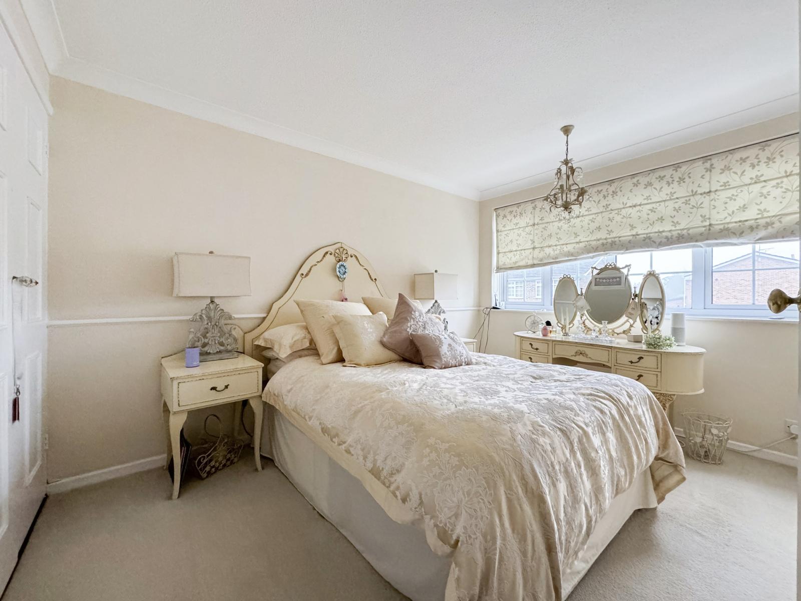 3 bedroom house for sale in Rainham | Robinson Michael & Jackson