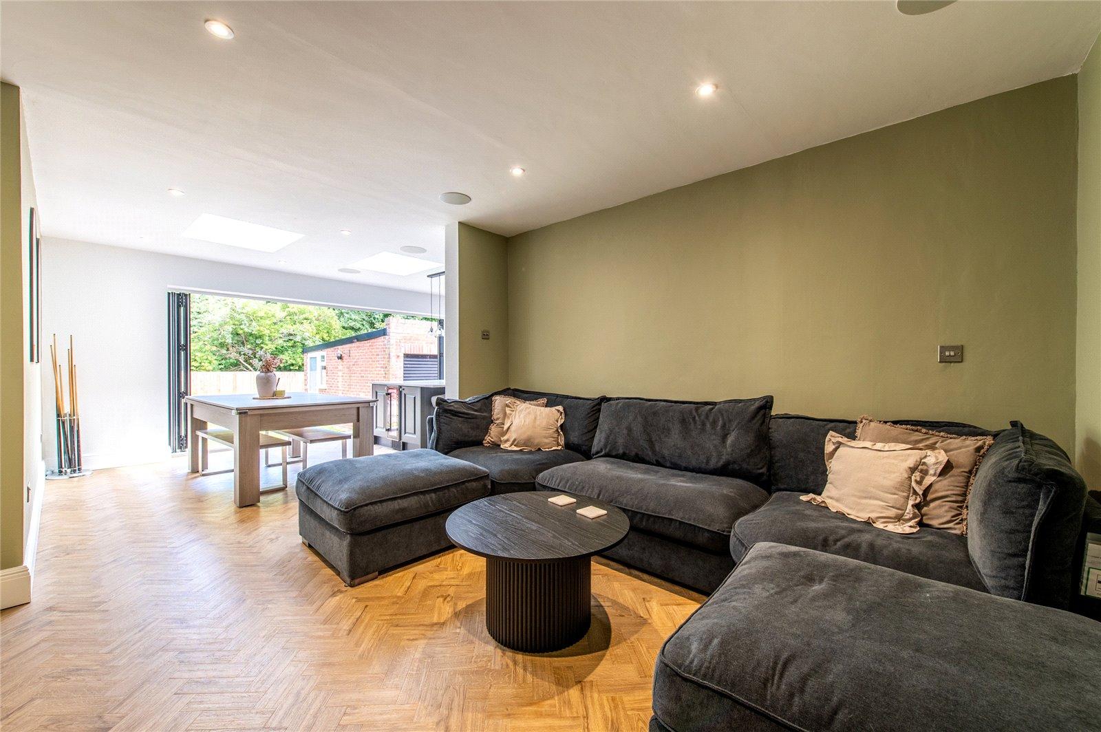 4 bedroom bungalow for sale in Rainham | Robinson Michael & Jackson