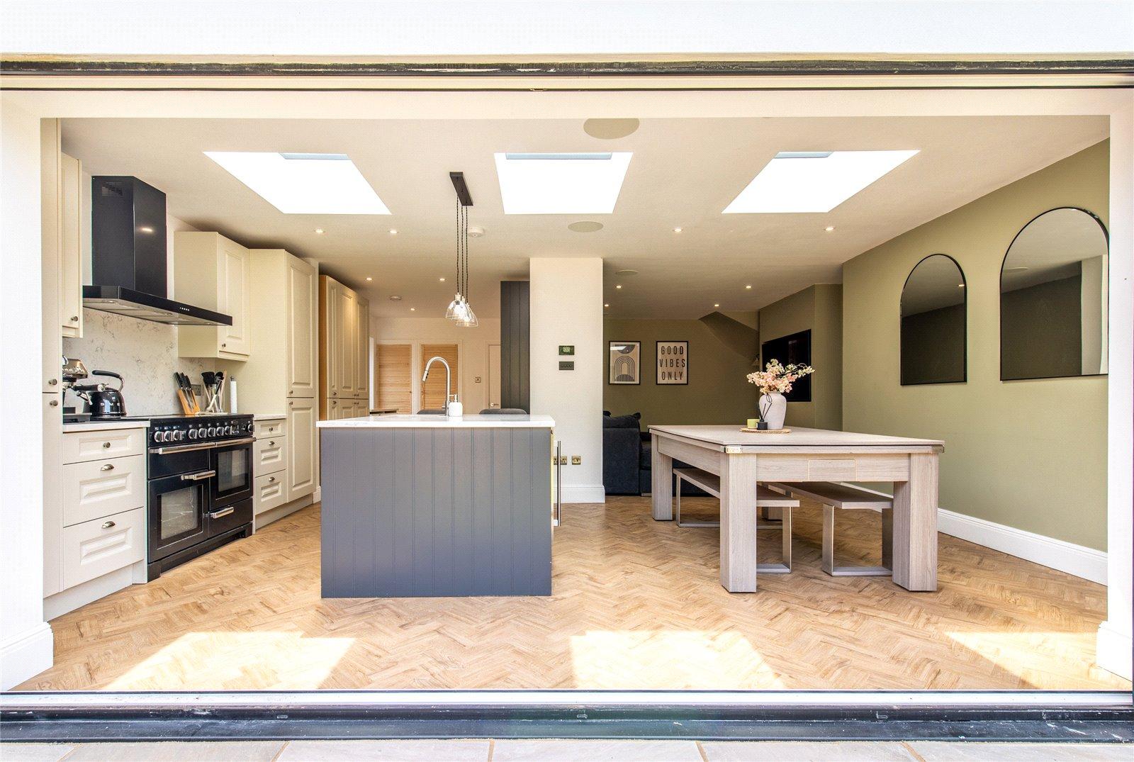 4 bedroom bungalow for sale in Rainham | Robinson Michael & Jackson
