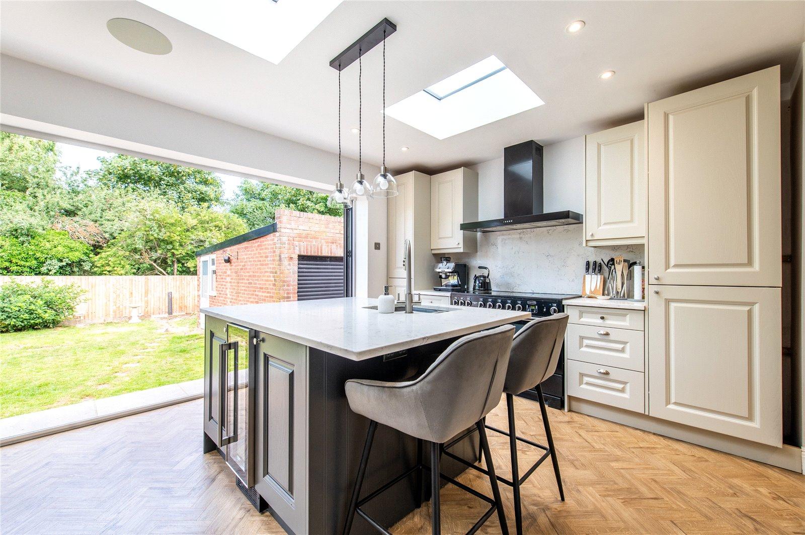 4 bedroom bungalow for sale in Rainham | Robinson Michael & Jackson