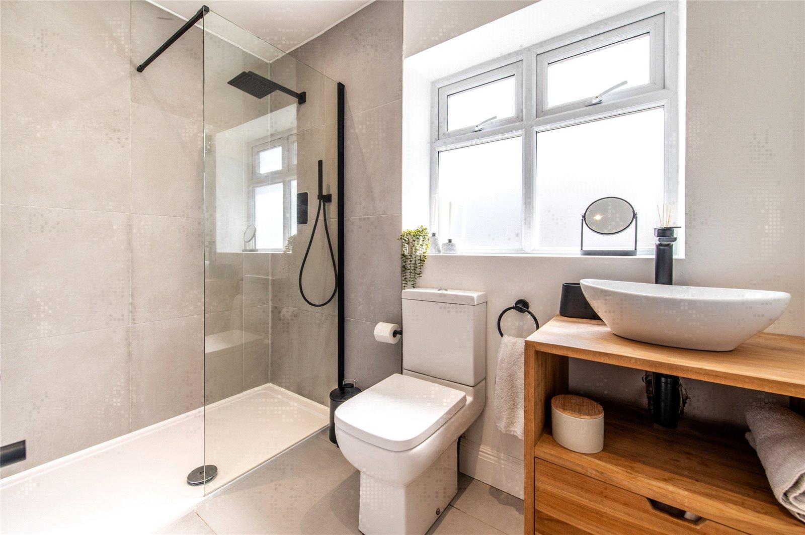 4 bedroom bungalow for sale in Rainham | Robinson Michael & Jackson
