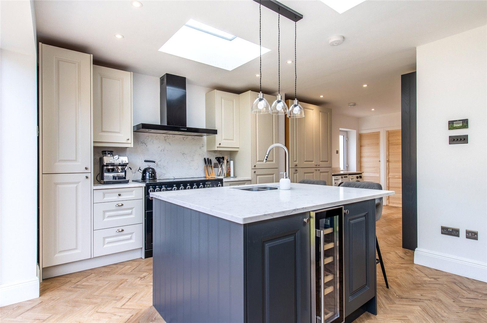 4 bedroom bungalow for sale in Rainham | Robinson Michael & Jackson