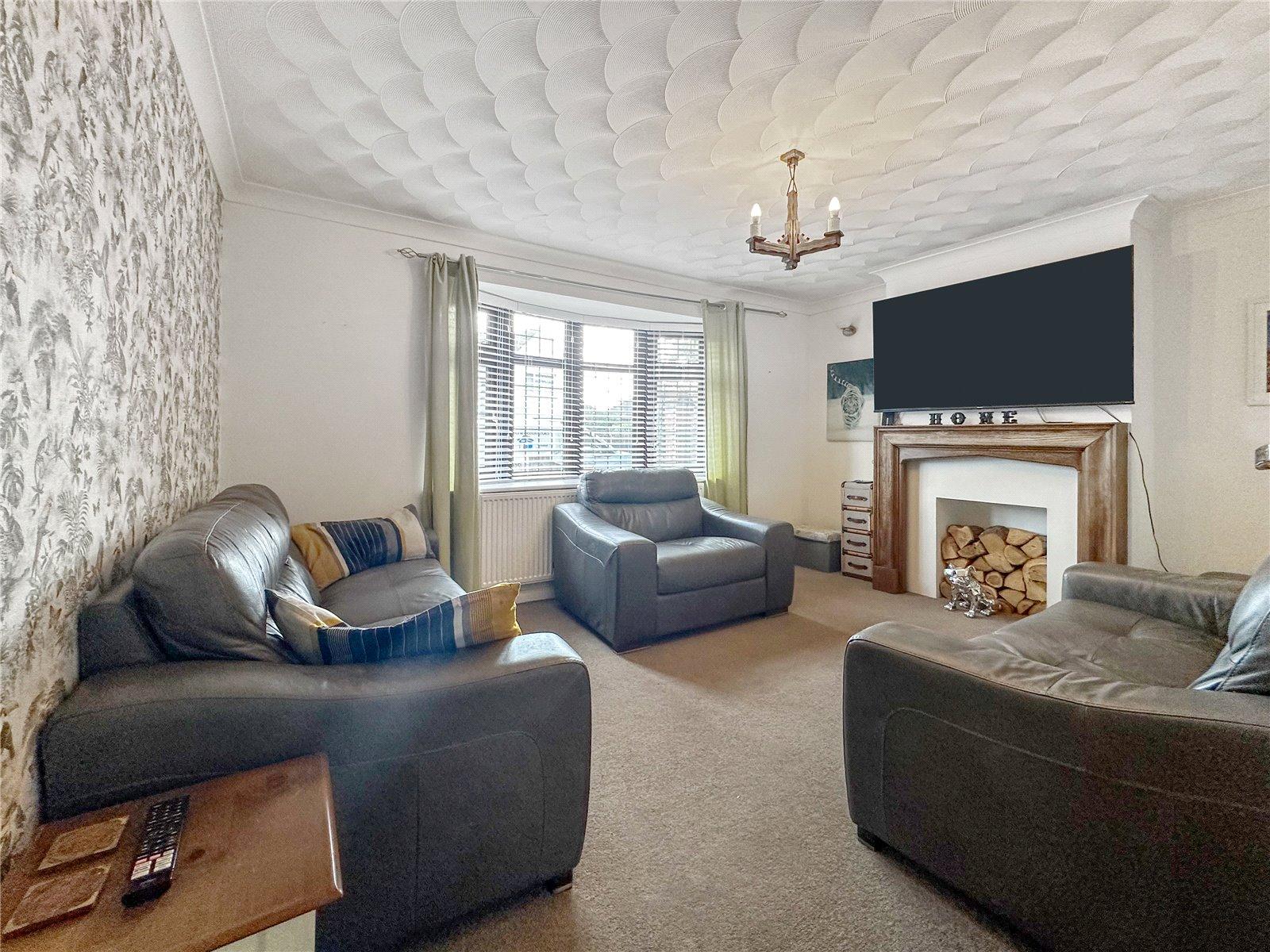 3 bedroom property for sale in Rainham | Robinson Michael & Jackson