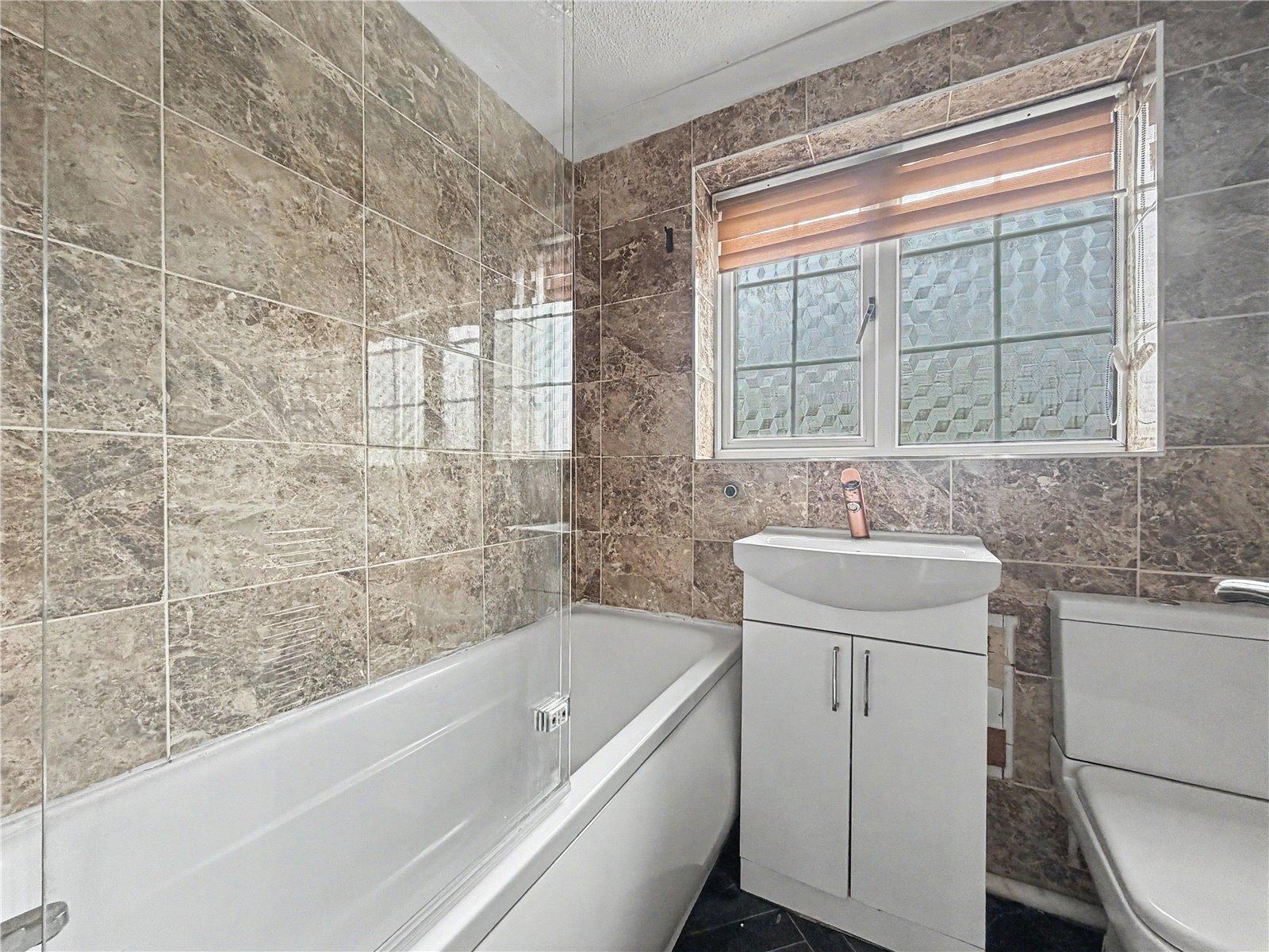 3 bedroom house for sale in Rainham | Robinson Michael & Jackson
