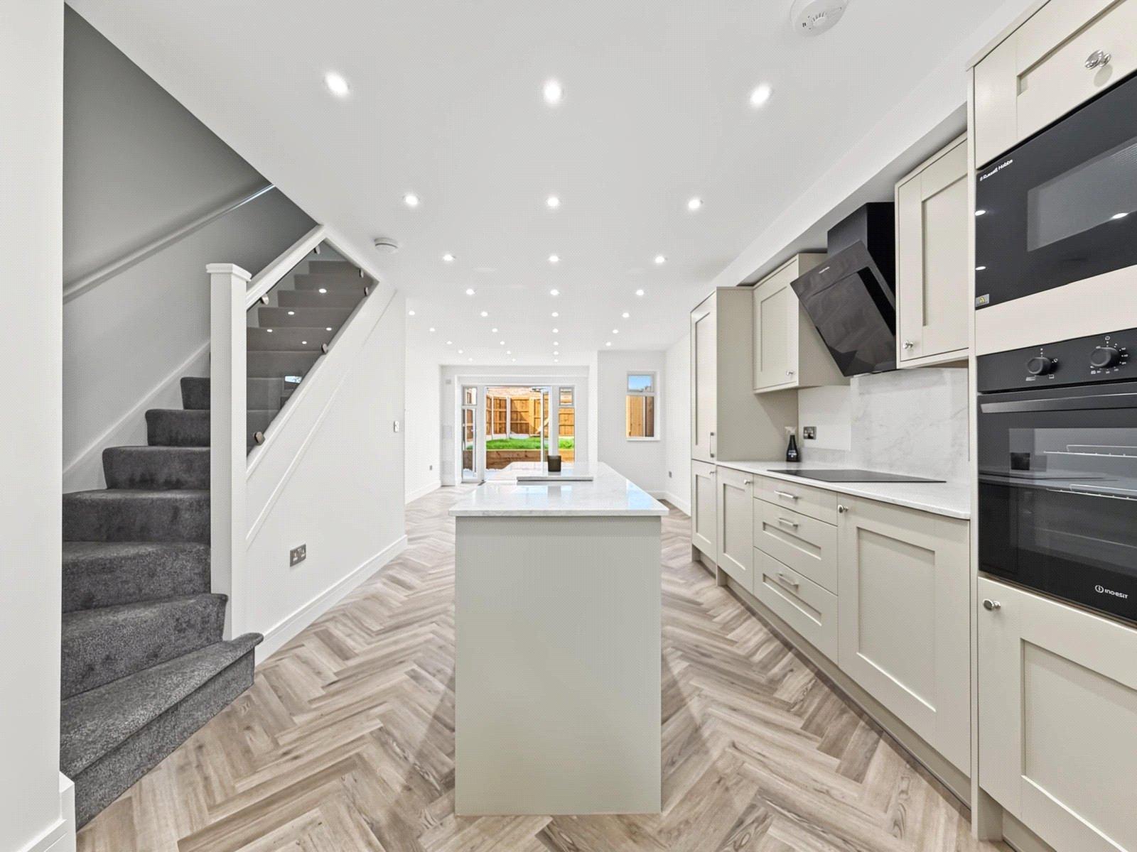 2 bedroom house for sale in Rainham | Robinson Michael & Jackson