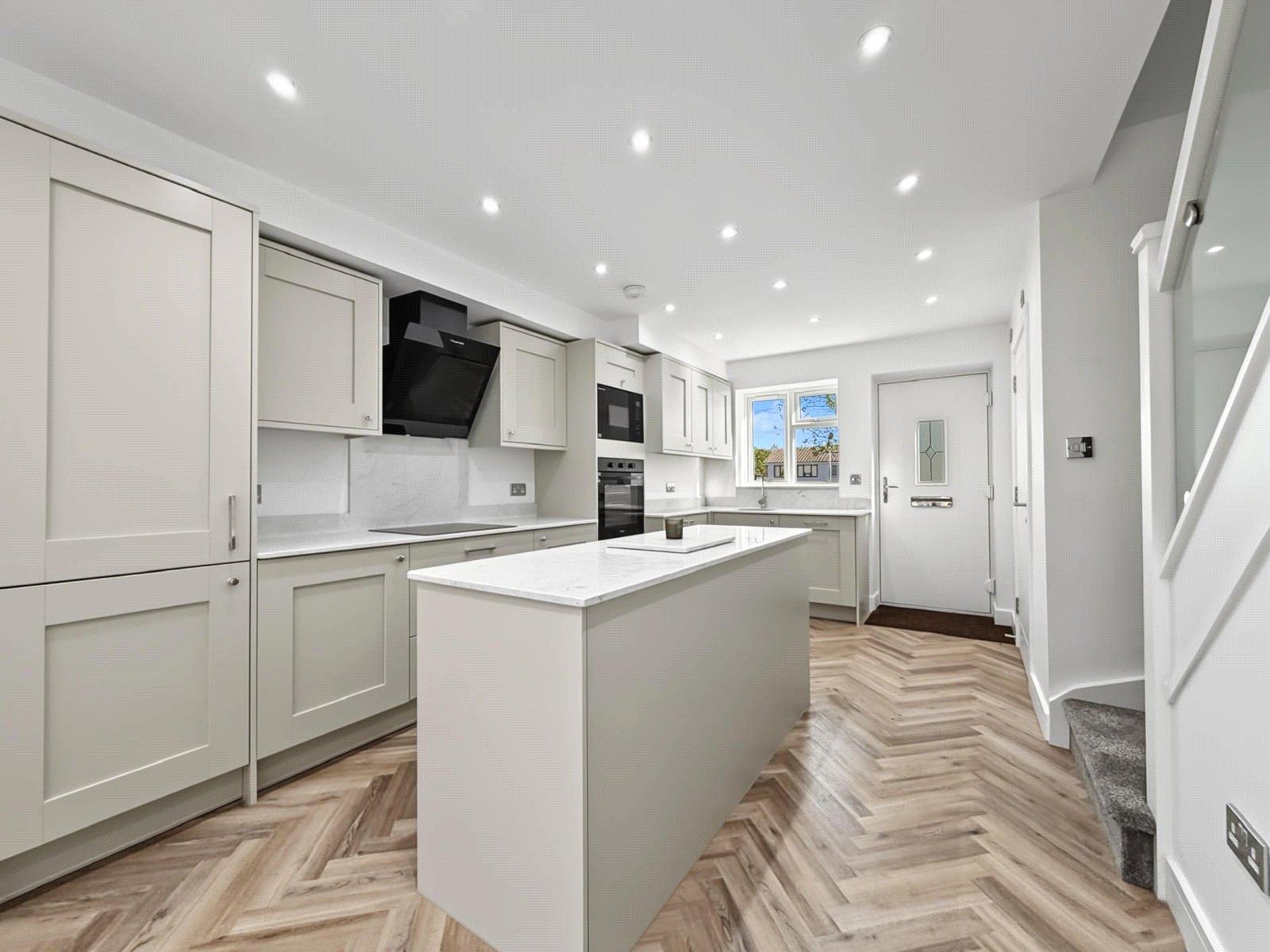 2 bedroom house for sale in Rainham | Robinson Michael & Jackson