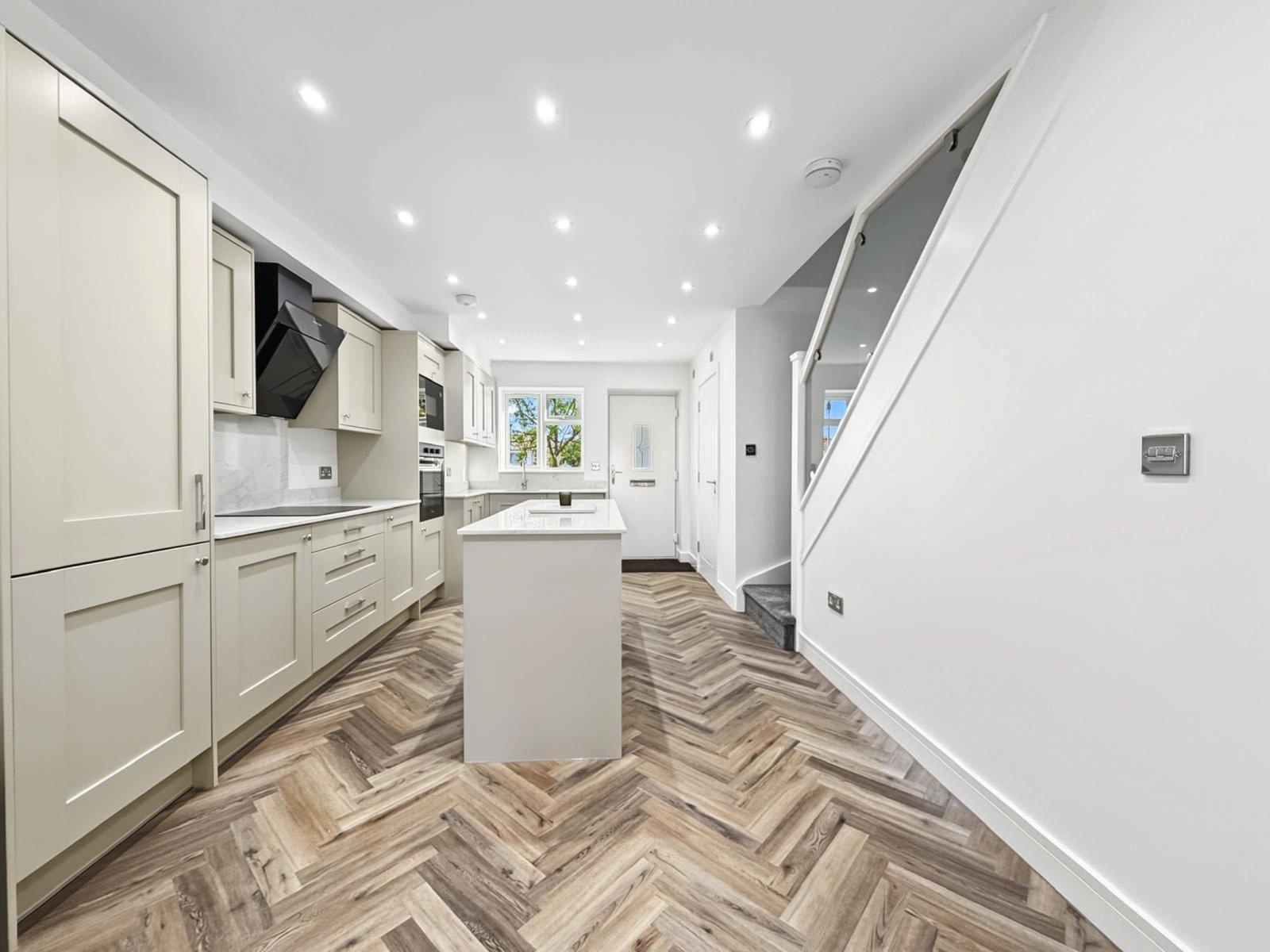 2 bedroom house for sale in Rainham | Robinson Michael & Jackson