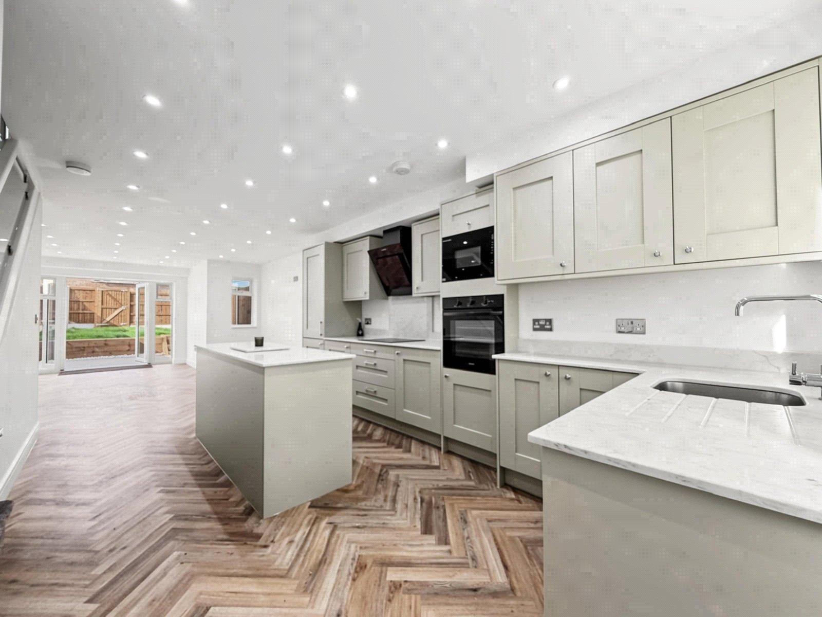 2 bedroom house for sale in Rainham | Robinson Michael & Jackson
