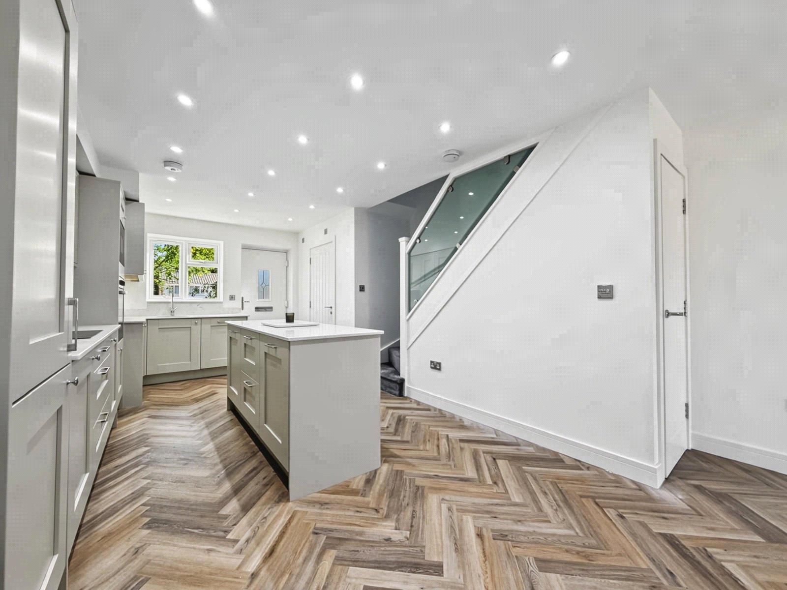 2 bedroom house for sale in Rainham | Robinson Michael & Jackson