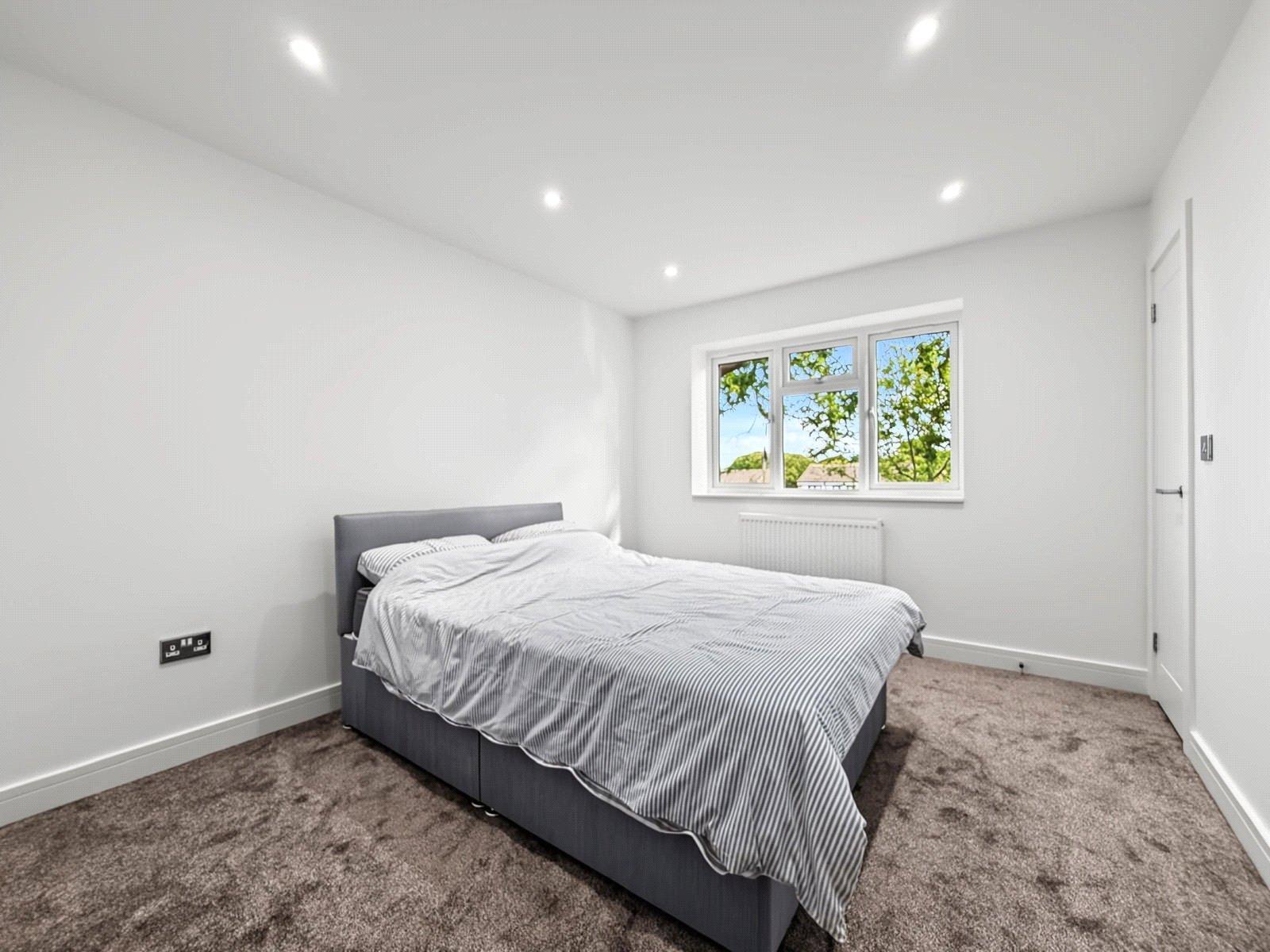 2 bedroom house for sale in Rainham | Robinson Michael & Jackson