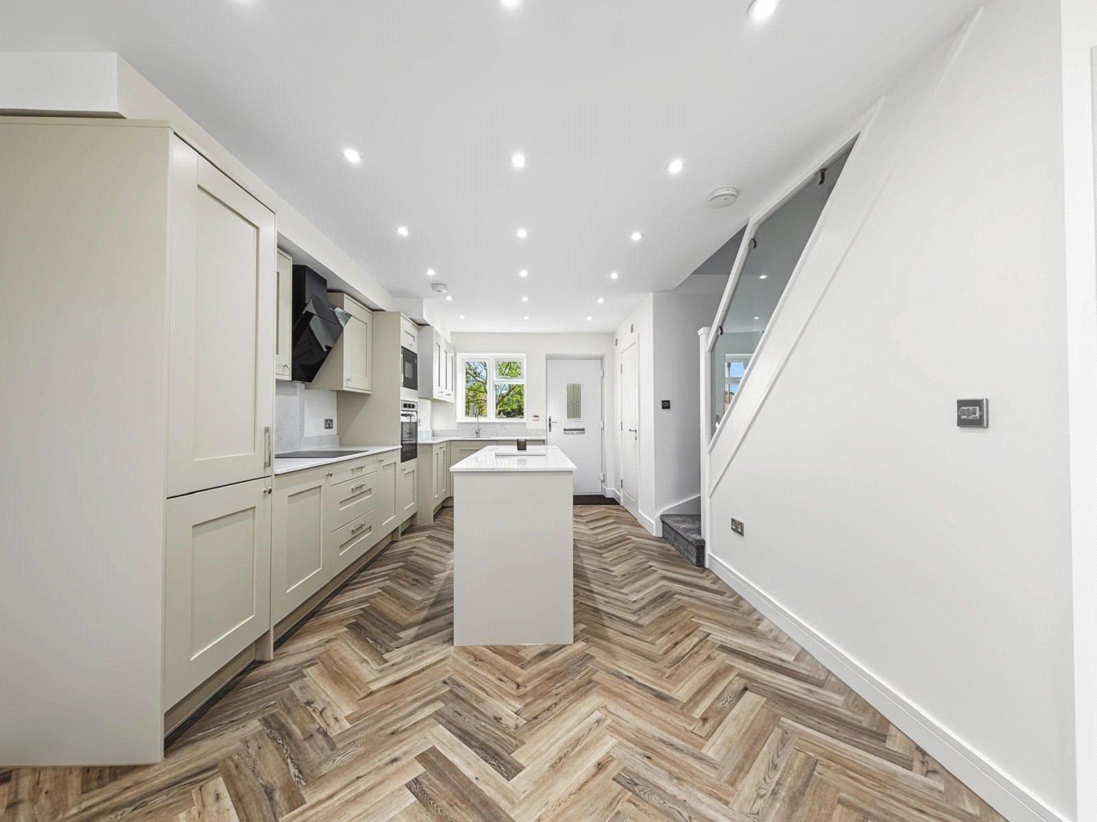 2 bedroom house for sale in Rainham | Robinson Michael & Jackson
