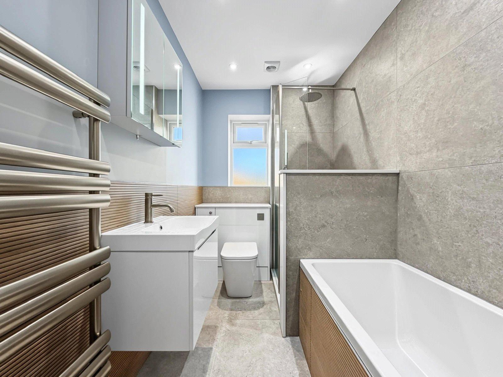 2 bedroom house for sale in Rainham | Robinson Michael & Jackson