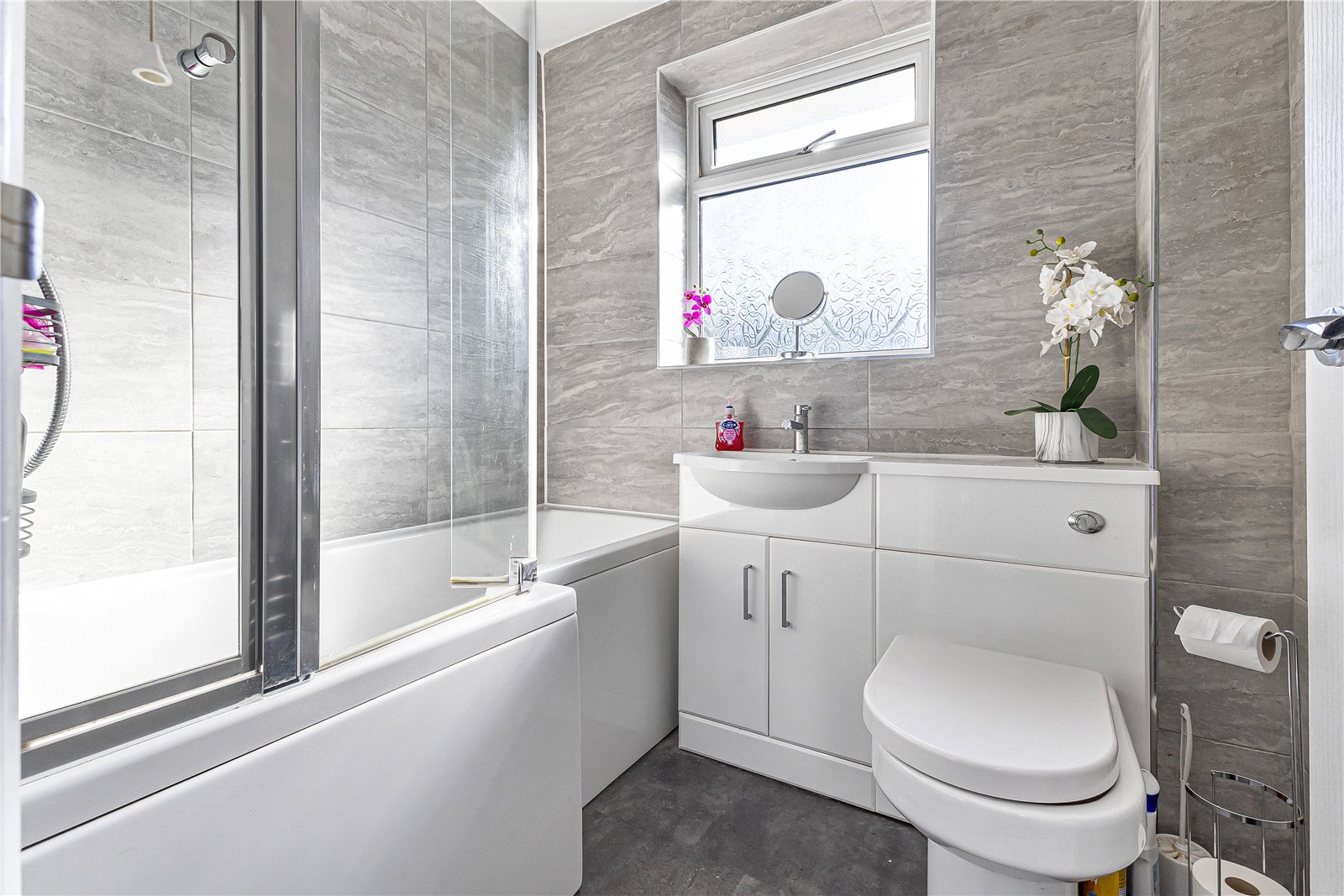3 bedroom house for sale in Rainham | Robinson Michael & Jackson