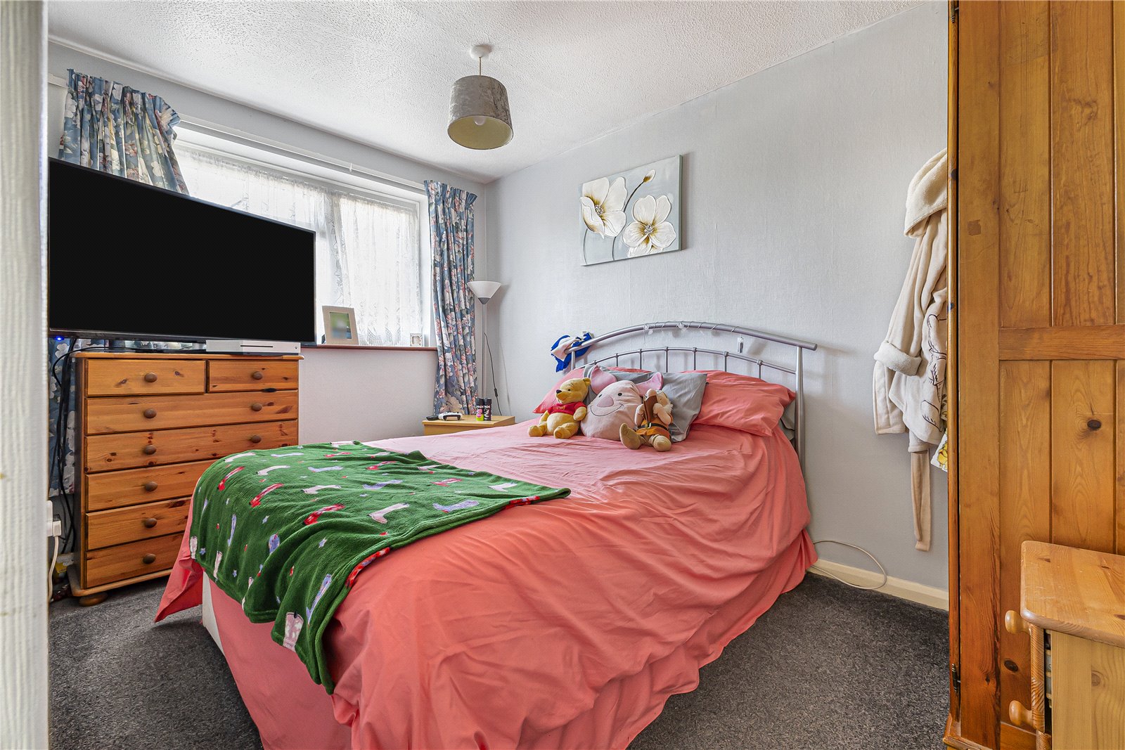 3 bedroom house for sale in Rainham | Robinson Michael & Jackson