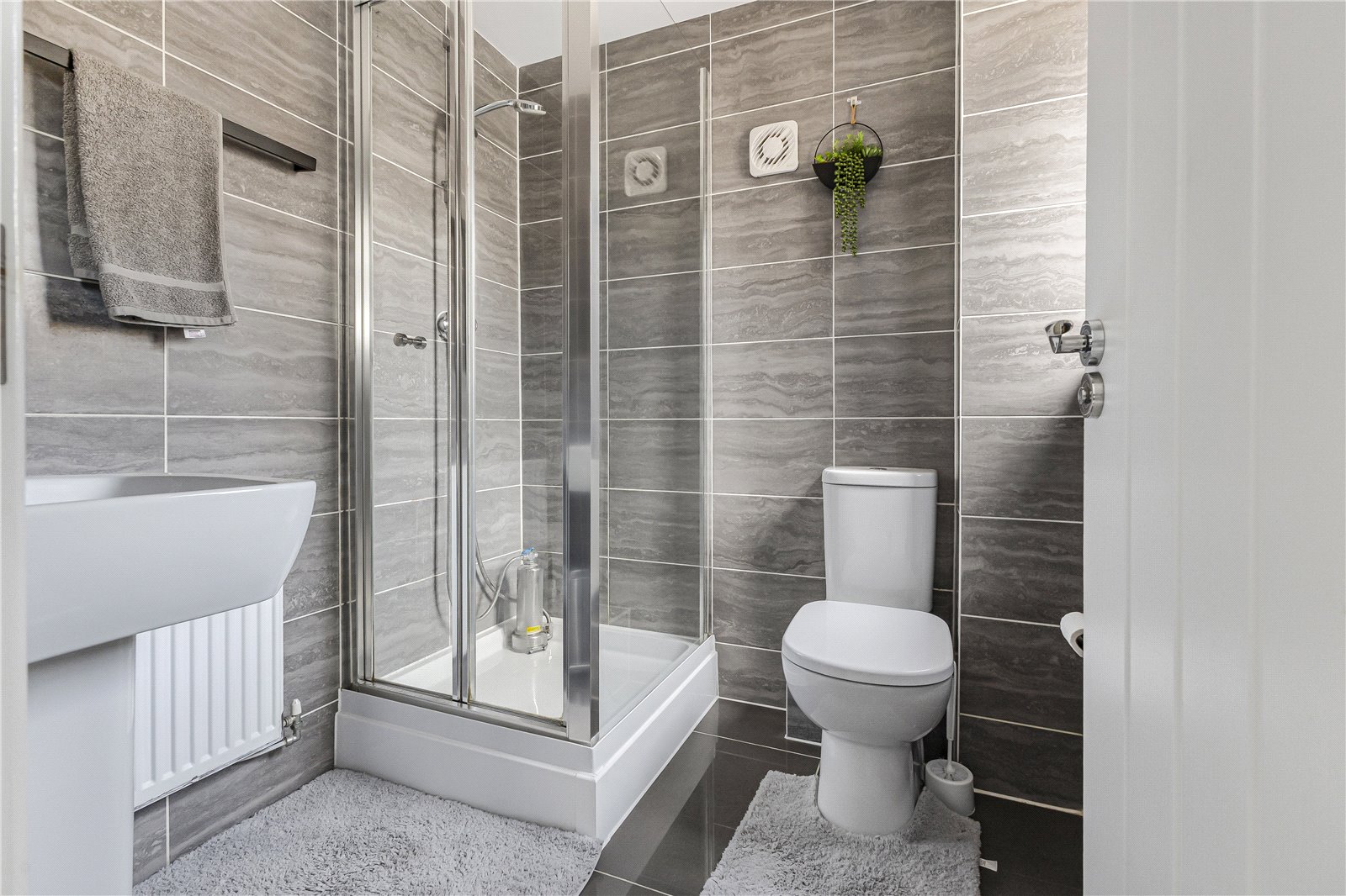 3 bedroom house for sale in Rainham | Robinson Michael & Jackson